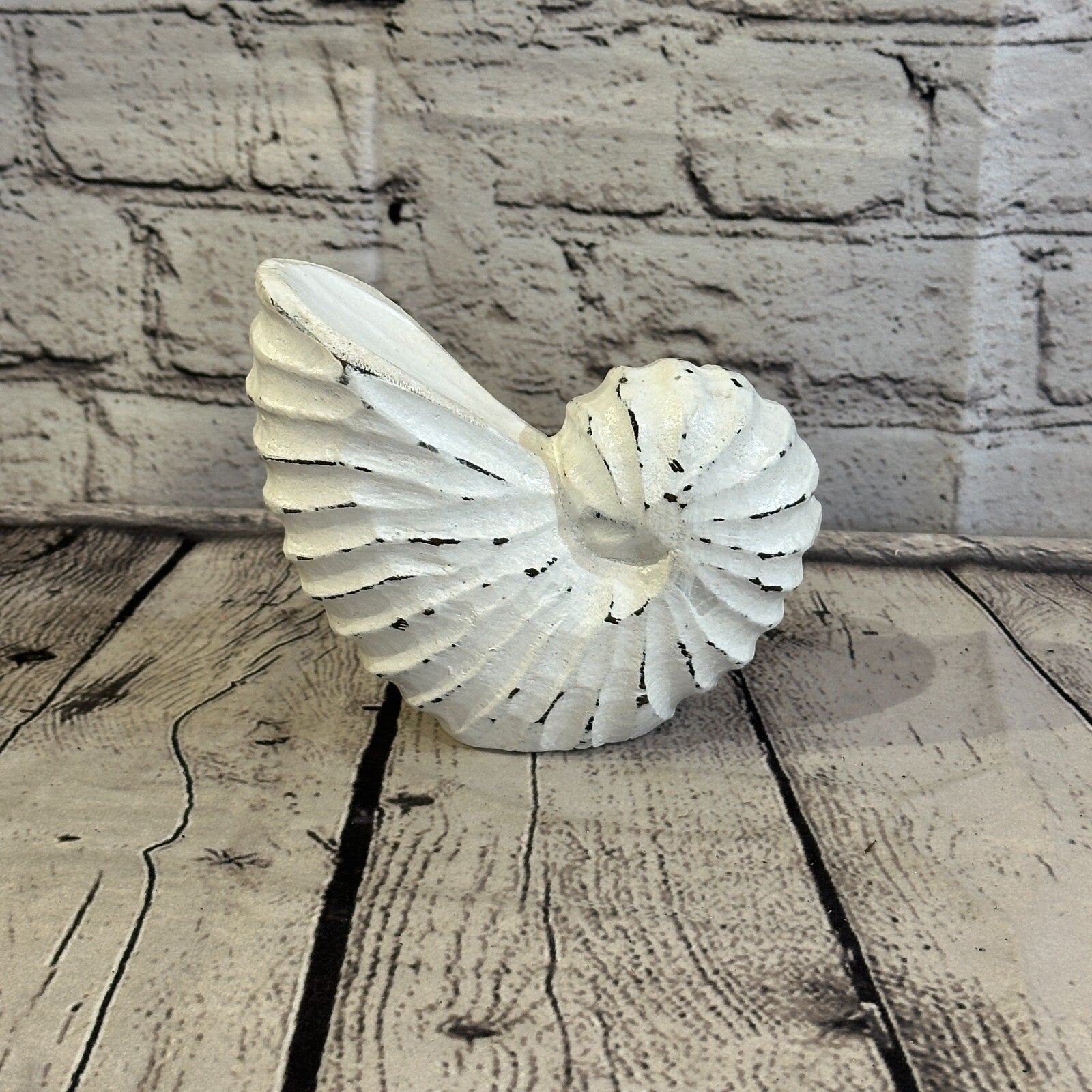 15cm White Shabby Nautilus Shell Ornament Decor Carved Light Wood Parcel Figure3