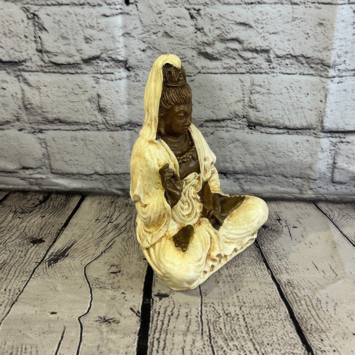 White & Bronze 18cm x 10cm Small Quan Yin Sitting Lotus Statue Resin Hindu God2