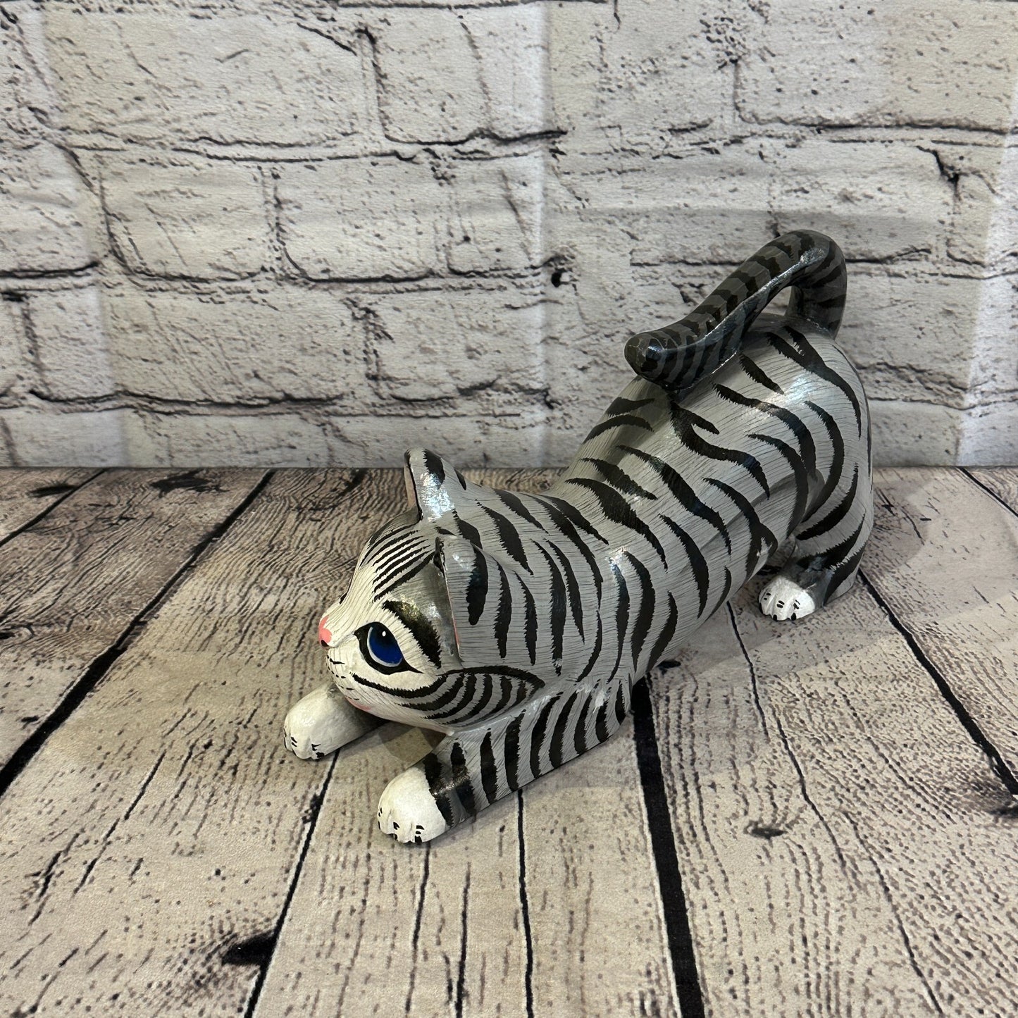 22cm x 14cm Grey White Style Painted Wooden Hand Carved Stretching Cat Wooden1