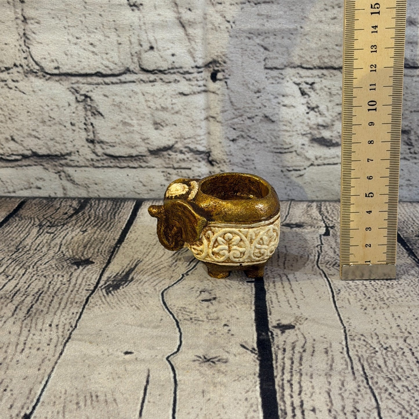 White & Bronze 8cm x 5cm Elephant Tea Light Holder Statue Resin Hindu5