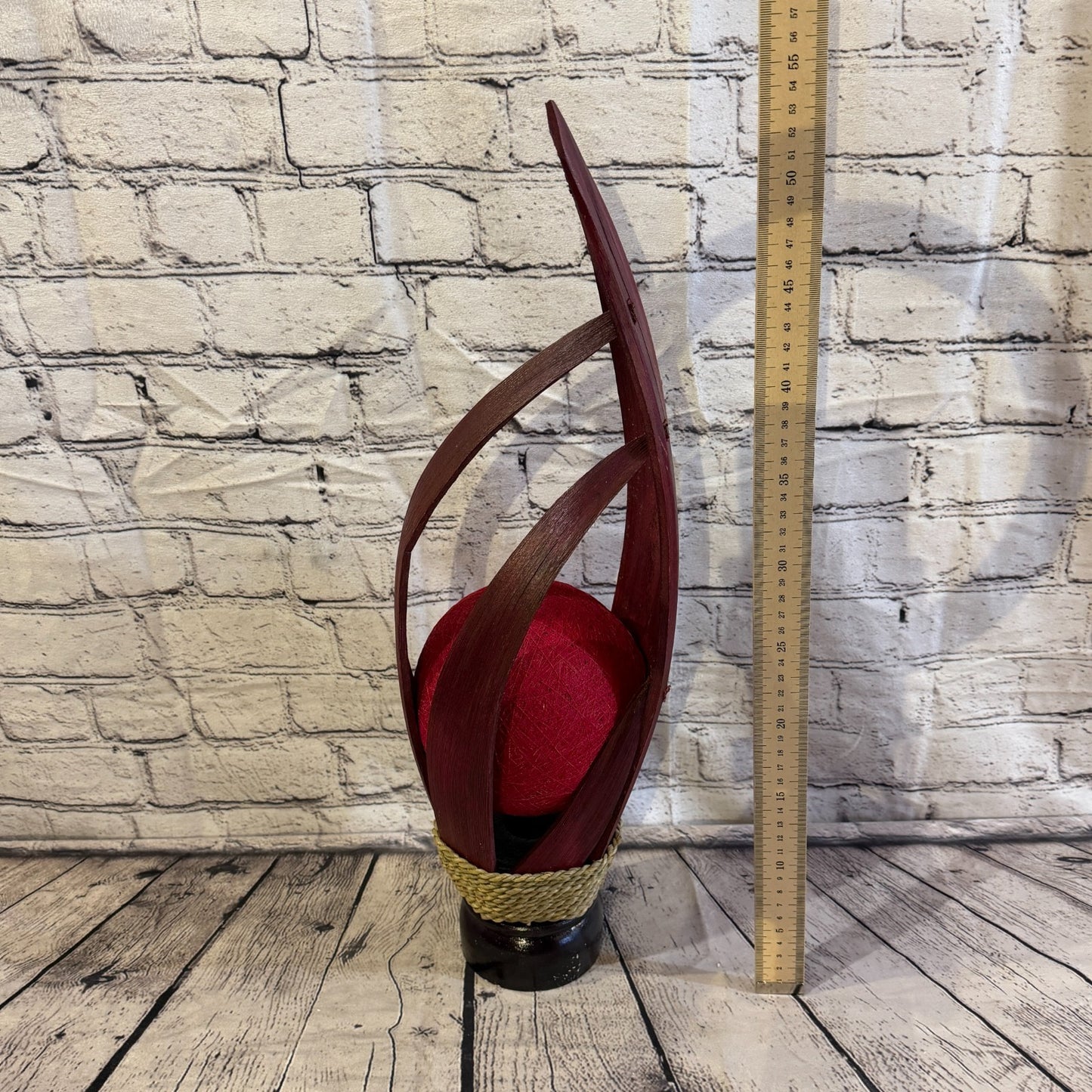 Red Light Red Natural 55cm Tall Leaf Lamp Twist LED UK Mains Plug Design 35