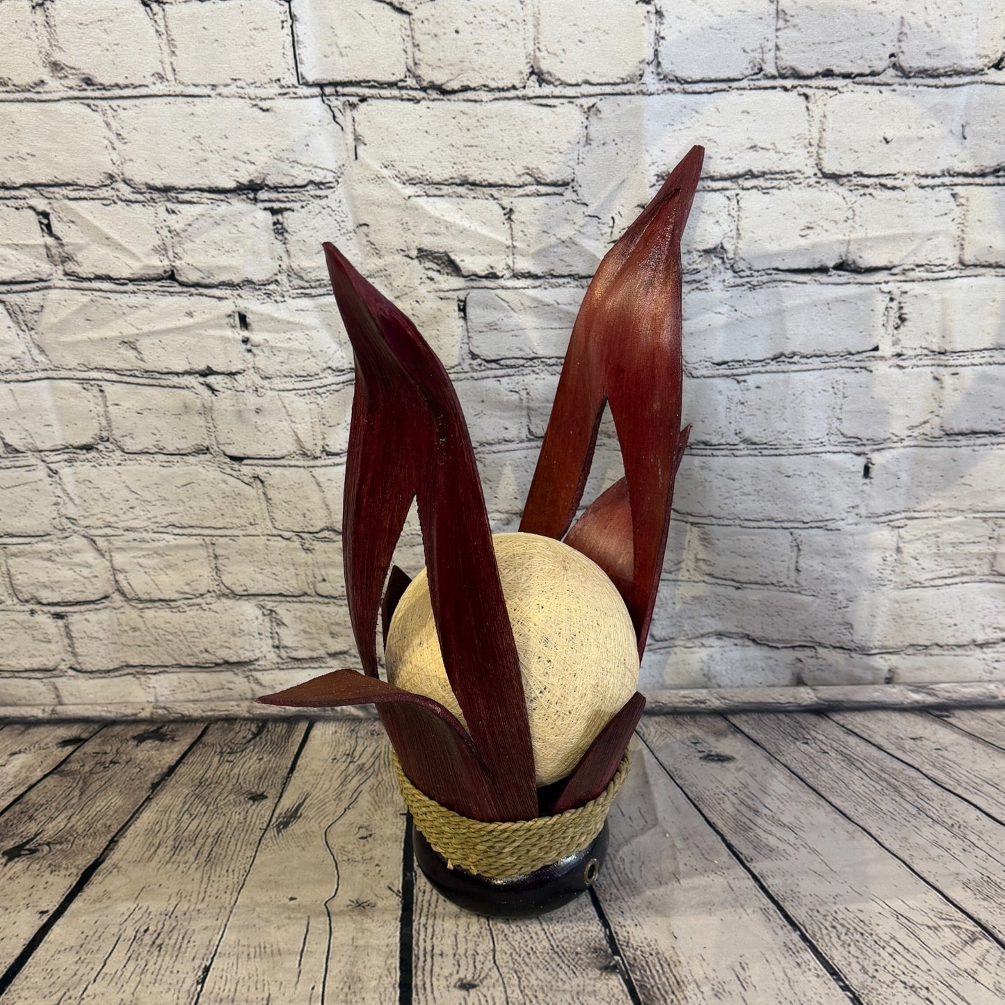 White Light Red Natural 45cm Tall Leaf Lamp Twist LED UK Mains Plug Design 42