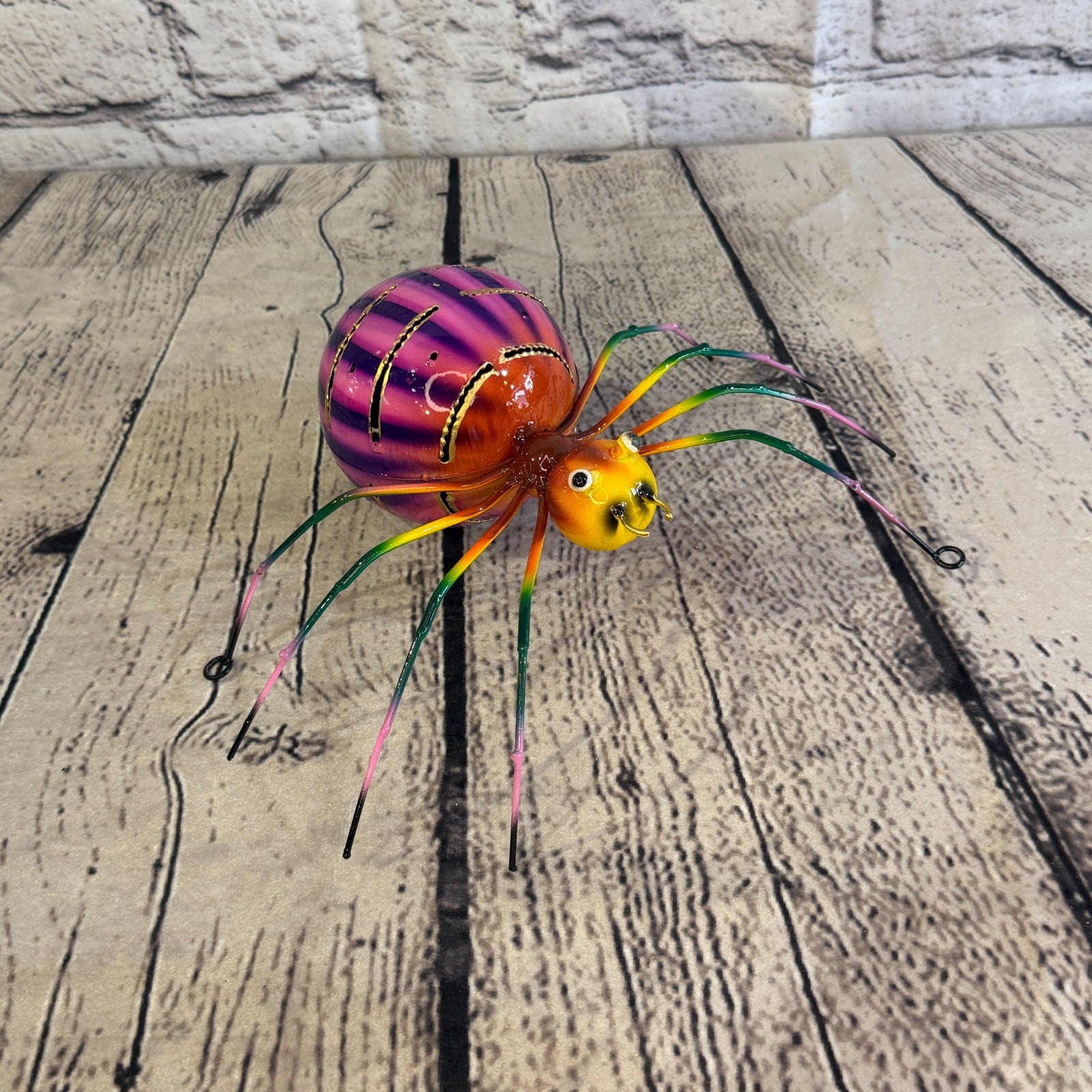 20cm x 15cm Small Colourful Purple Spider Metal Tin Standing Ornament Statue2