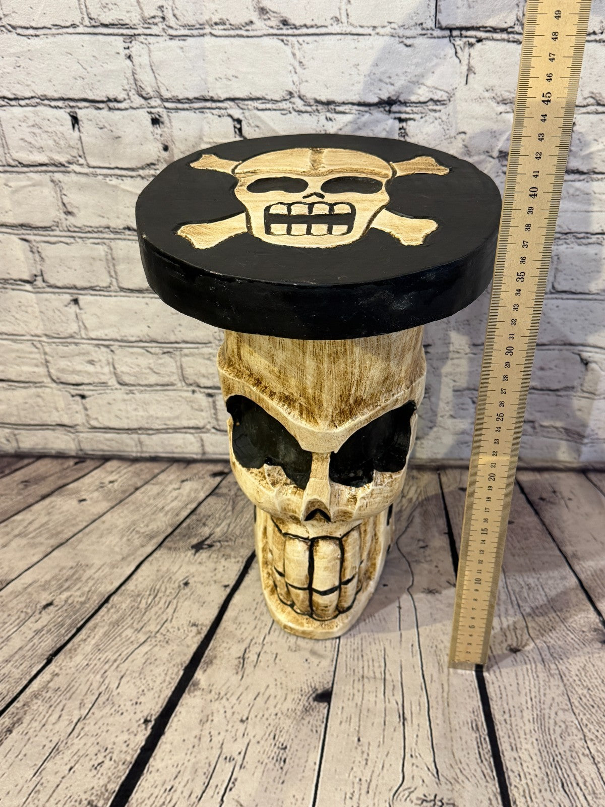 40cm x 25cm Single Skull Round Wooden Coffee Table Bar Restaurant Garden Pub4