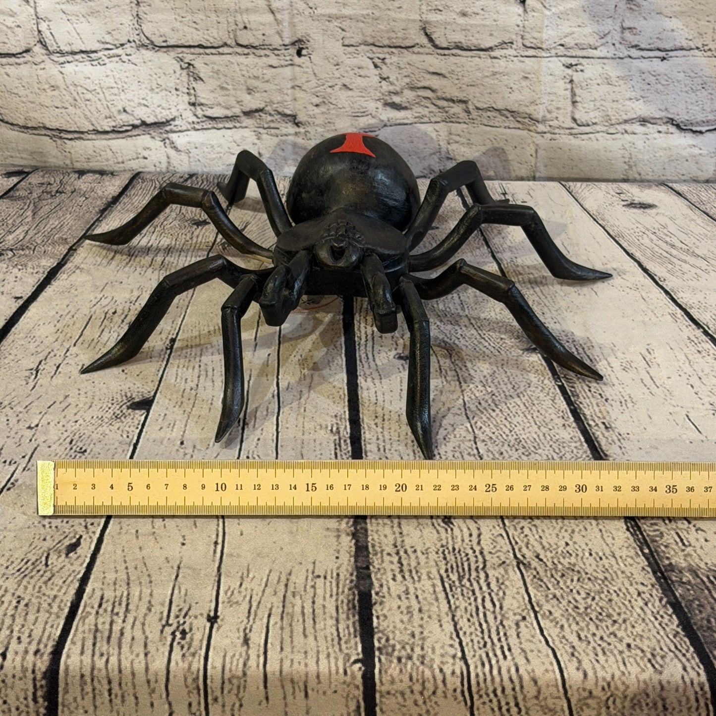 30cm x 25cm Black Widow Wooden Spider Carving Hand Walking Tarantula Statue8