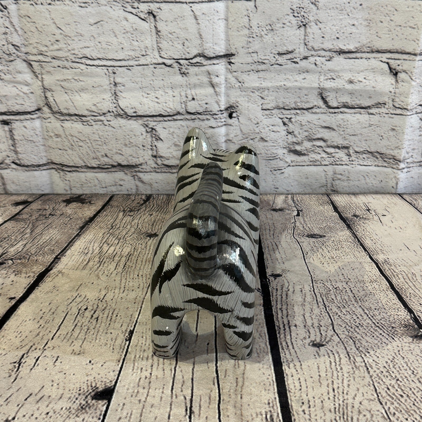 22cm x 14cm Grey White Style Painted Wooden Hand Carved Stretching Cat Wooden5