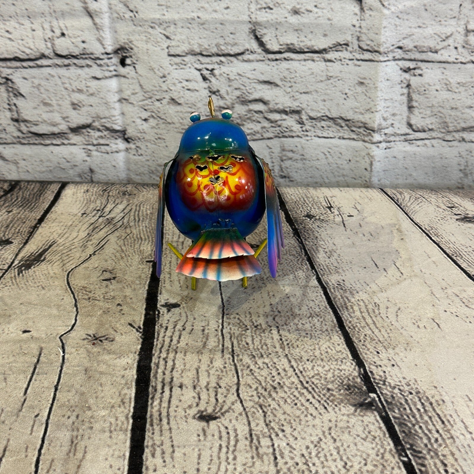 10cm x 10cm Bright Blue Bird Metal Tin Wall Hanging Ornament Painted Statue5