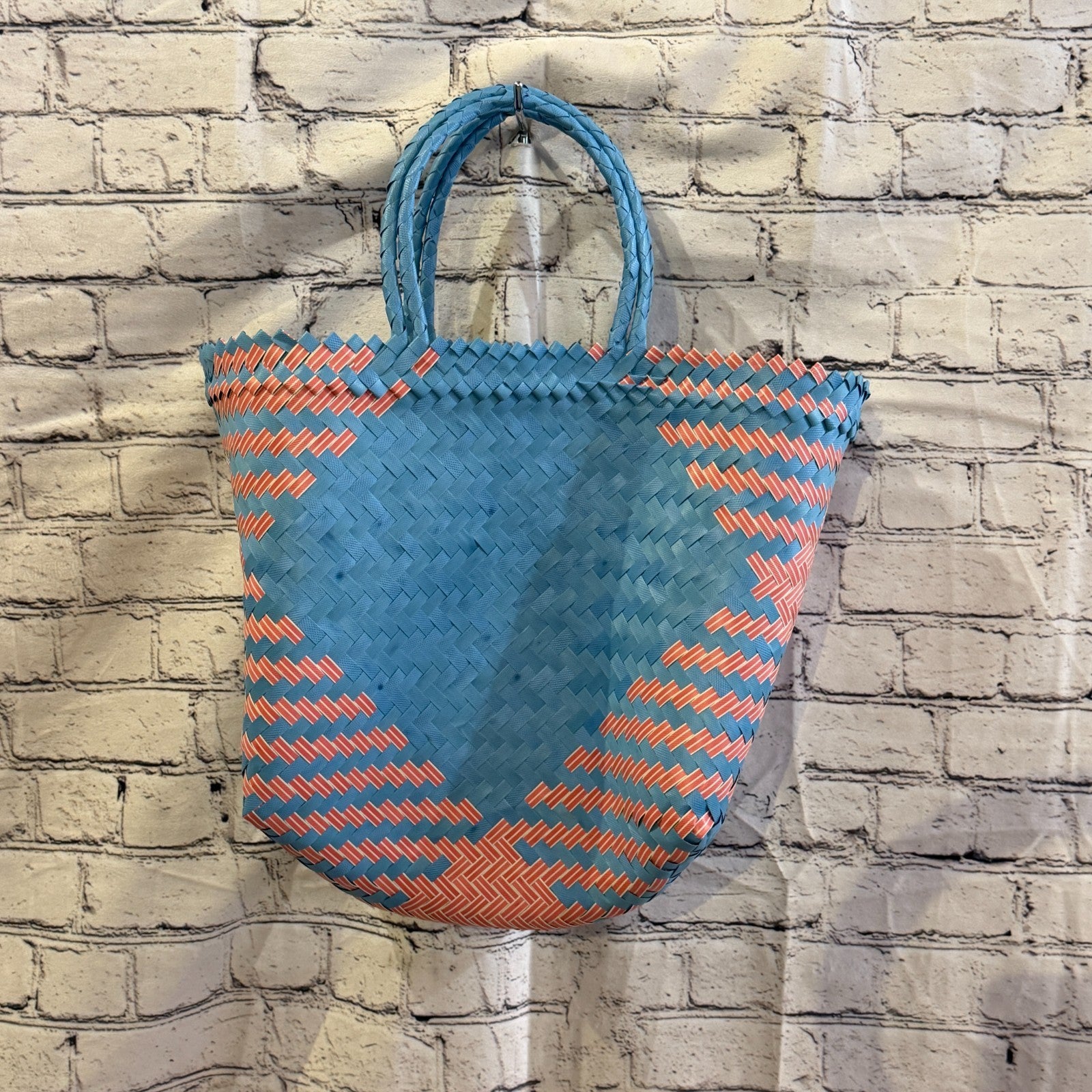 Red Blue 40cm Handwoven Tote Bag Recycled Plastic Eco-Friendly Market Beach2