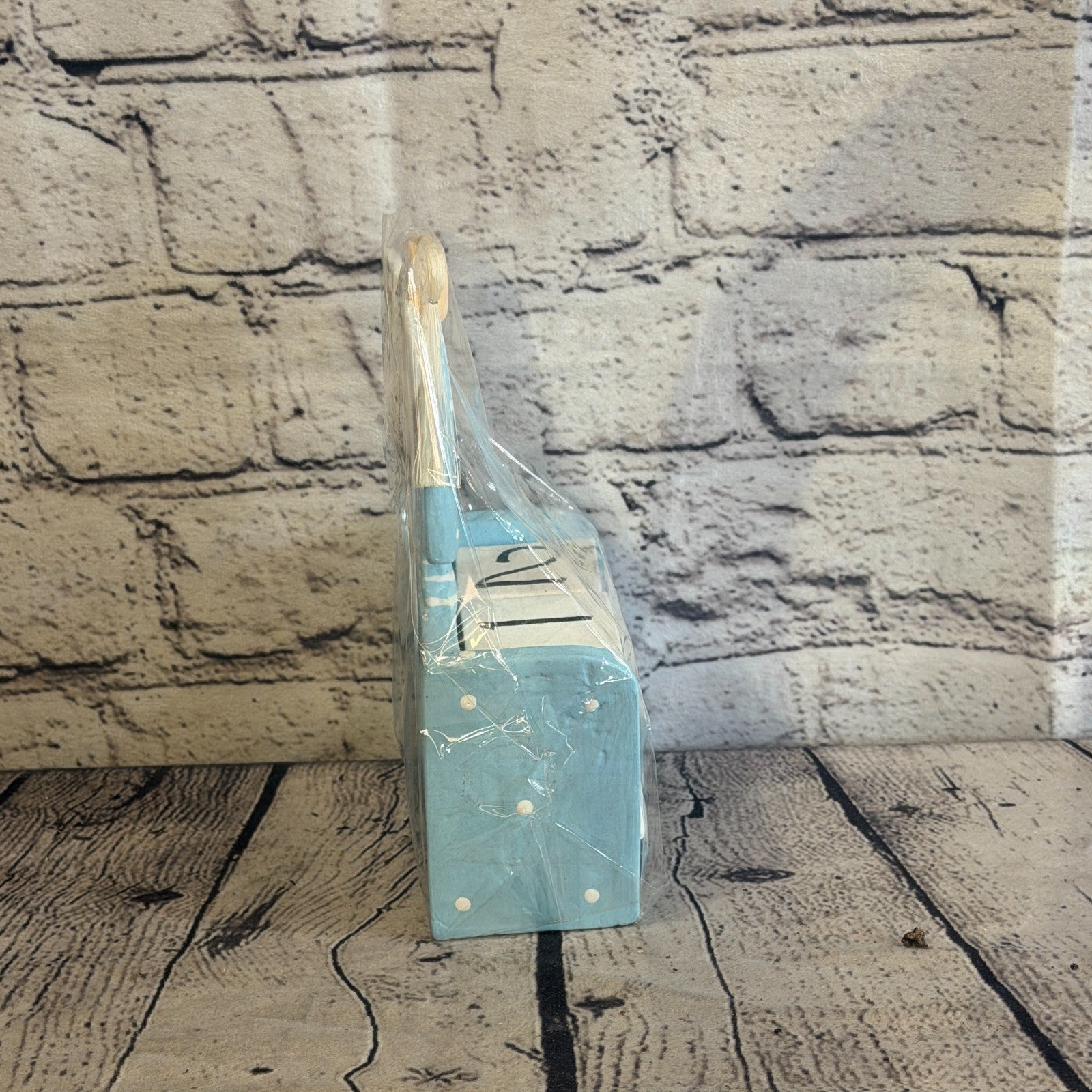 15cm Blue Hand Carved Painted Wooden Angel Block Calendar for Desk Display3
