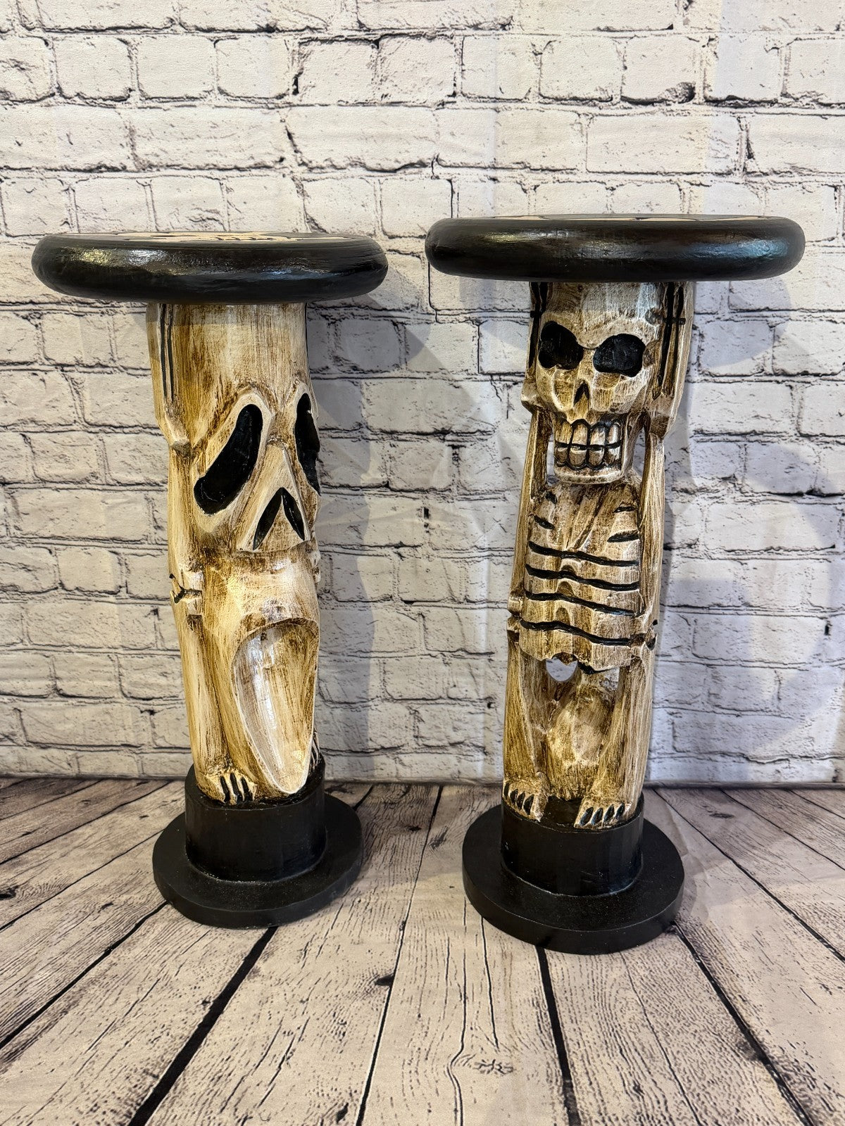55cm x 25cm Sitting Skull Round Wooden Coffee Table Bar Restaurant Garden Pub10
