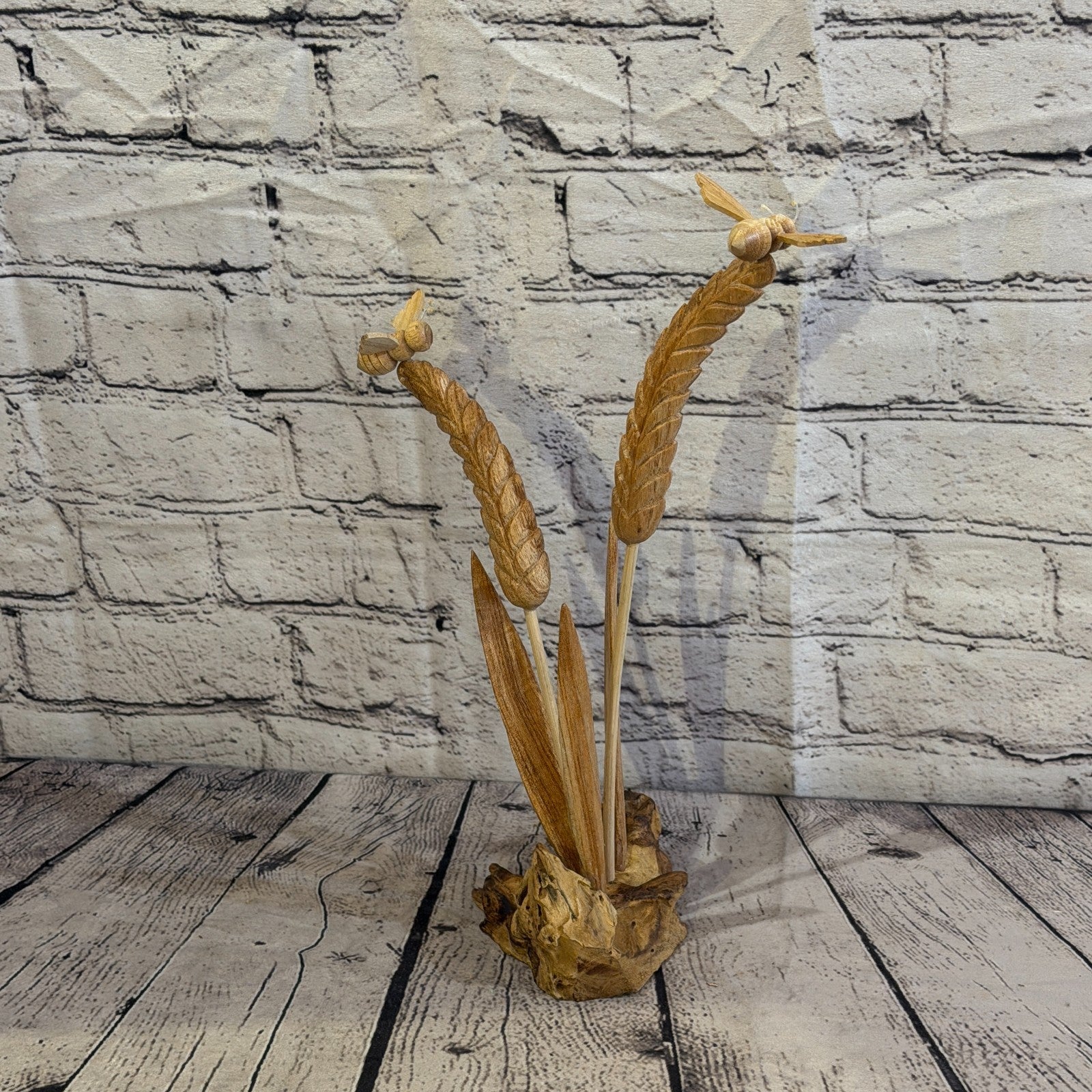 35cm 2 Bees On Wheat Reeds Stand Parasite Wood Ornament Natural Carving Wooden4