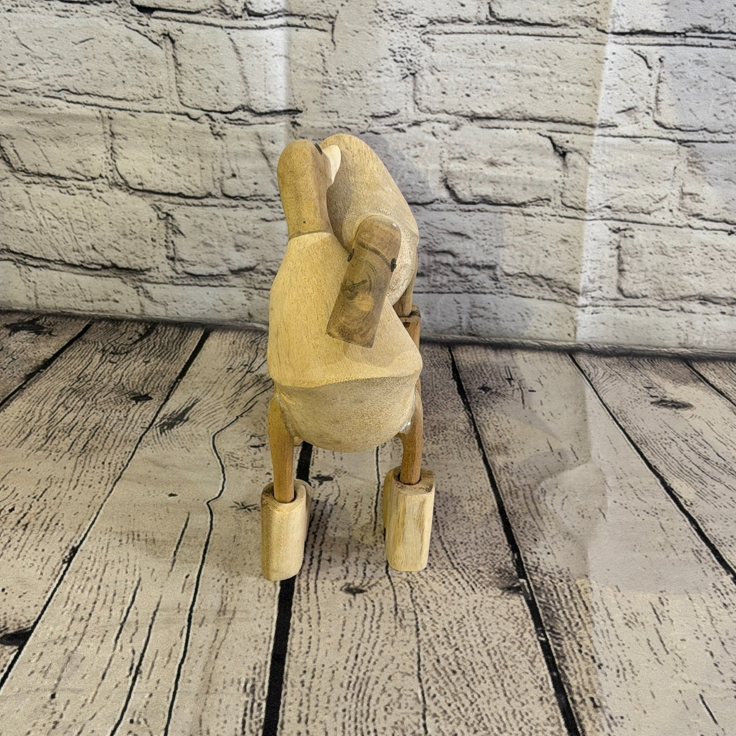 25cm x 20cm Wooden Hugging Duck Bamboo Root Romantic Vintage Rustic Funny Gift3