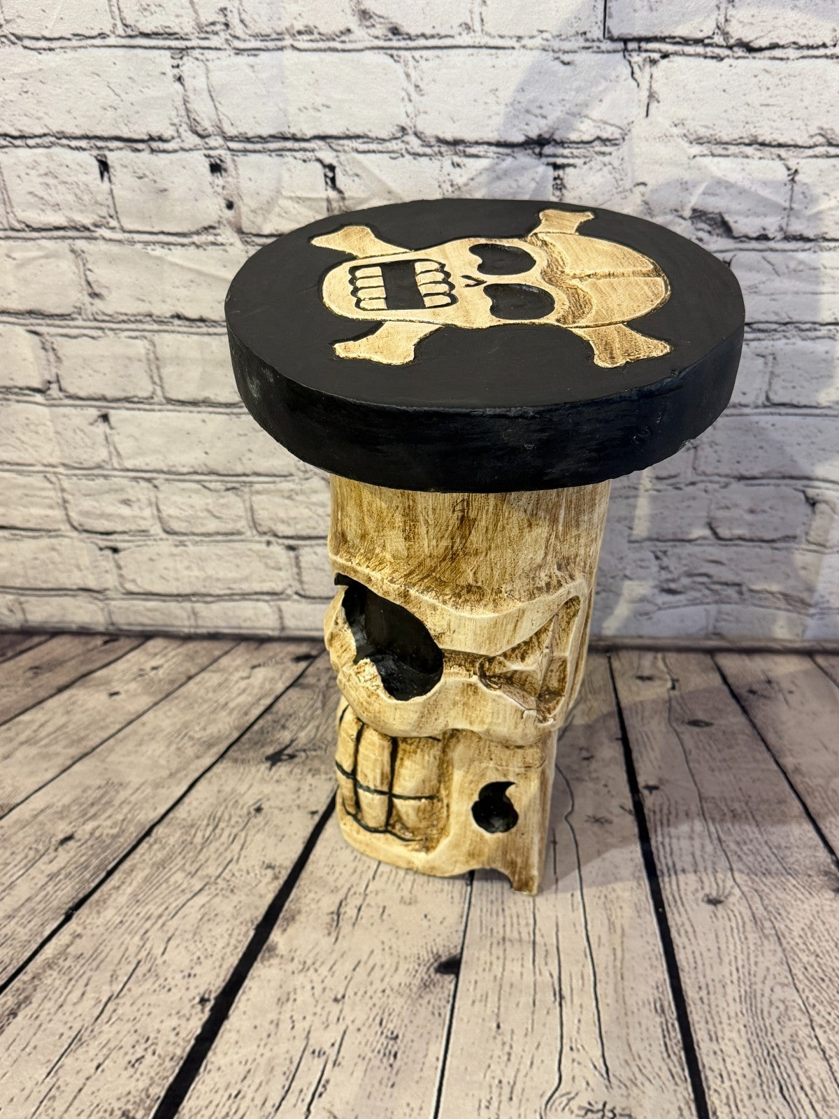 40cm x 25cm Single Skull Round Wooden Coffee Table Bar Restaurant Garden Pub1