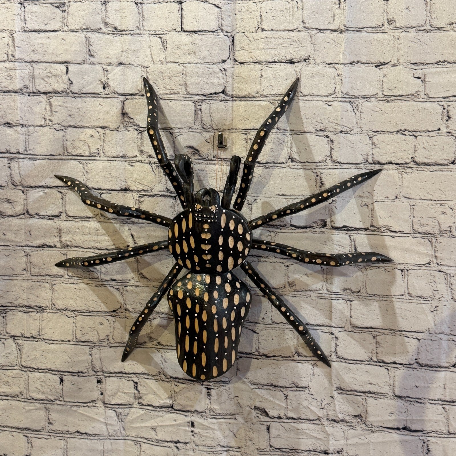 45cm x 35cm Brown Spots Wooden Spider Carving Hand Walking Tarantula Statue2