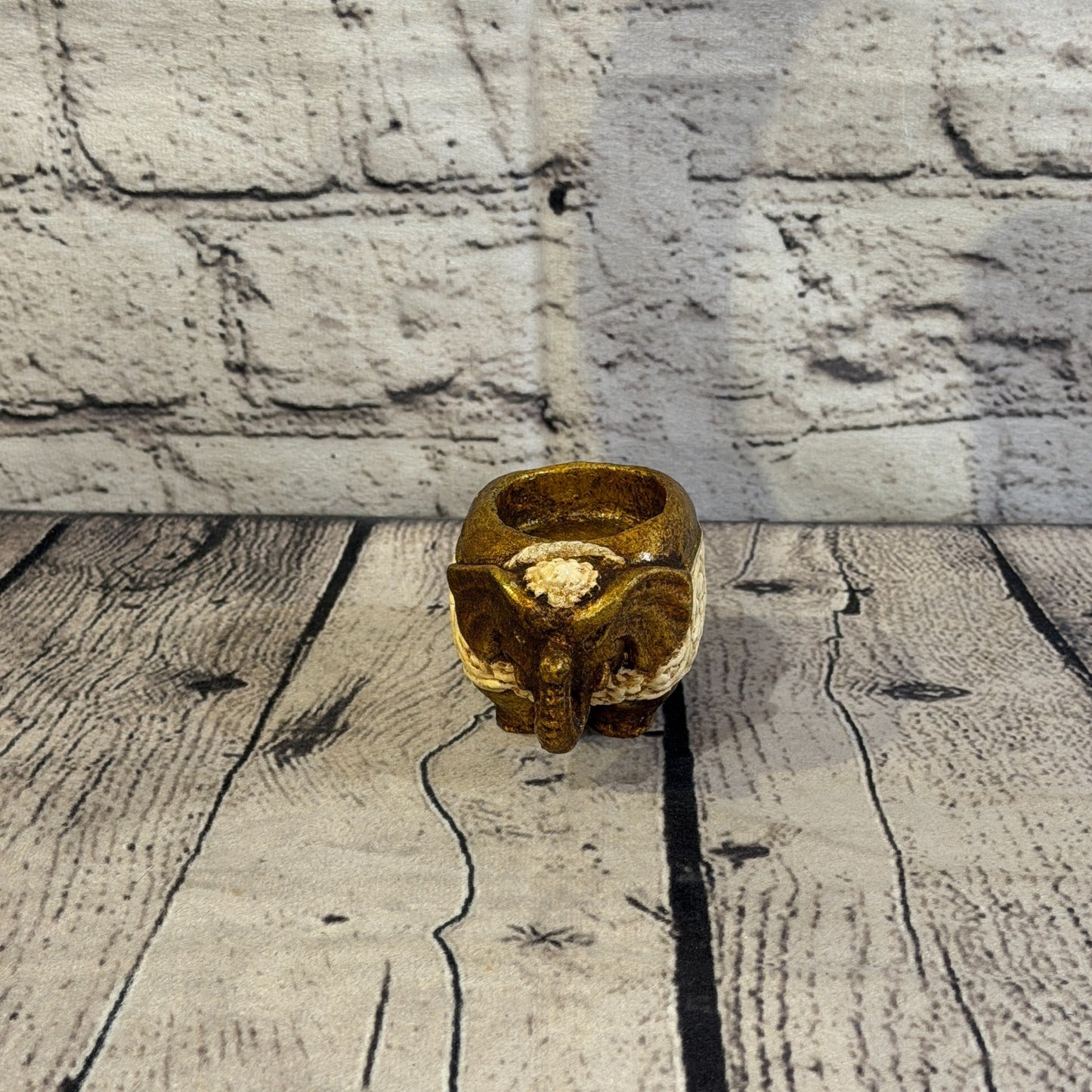 White & Bronze 8cm x 5cm Elephant Tea Light Holder Statue Resin Hindu1
