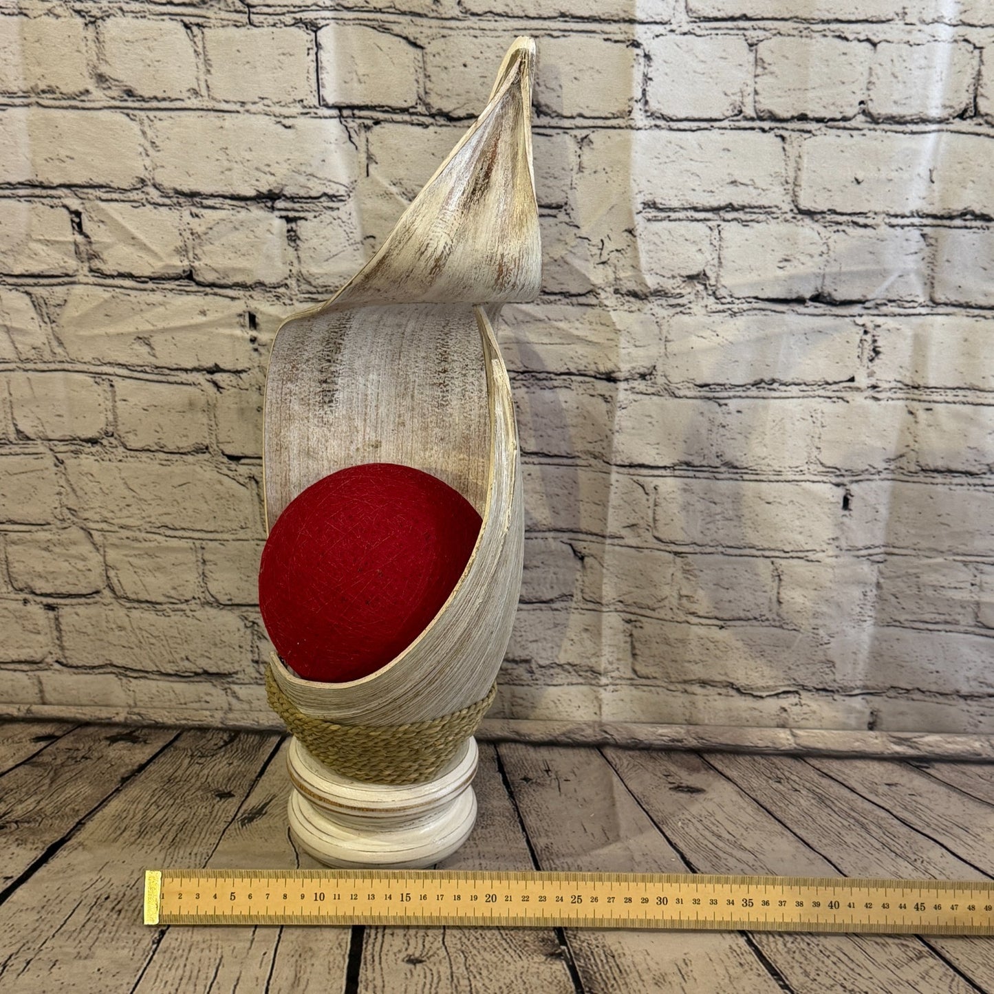 Red Light White Natural 45cm Tall Leaf Lamp Twist LED UK Mains Plug Design 126