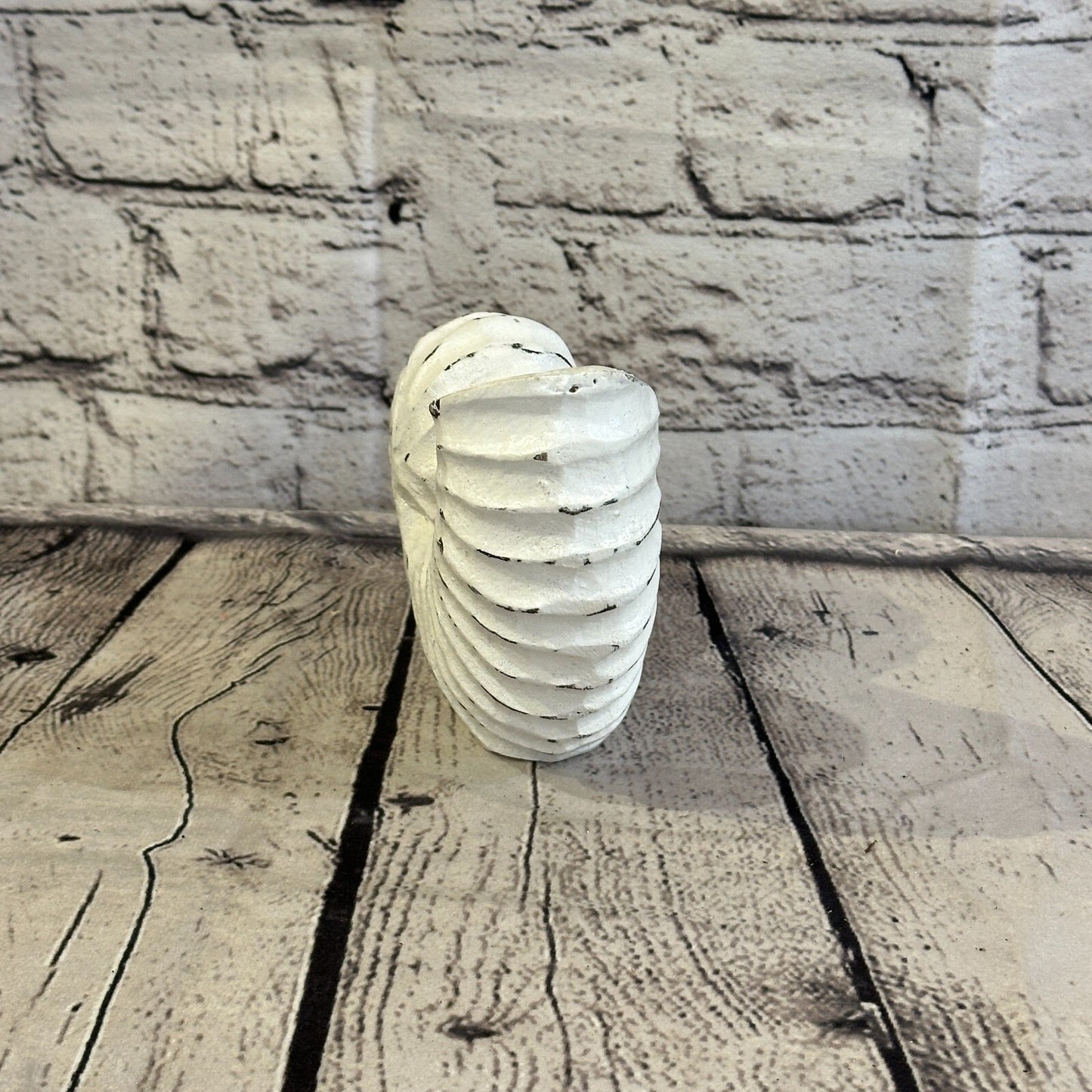 15cm White Shabby Nautilus Shell Ornament Decor Carved Light Wood Parcel Figure5