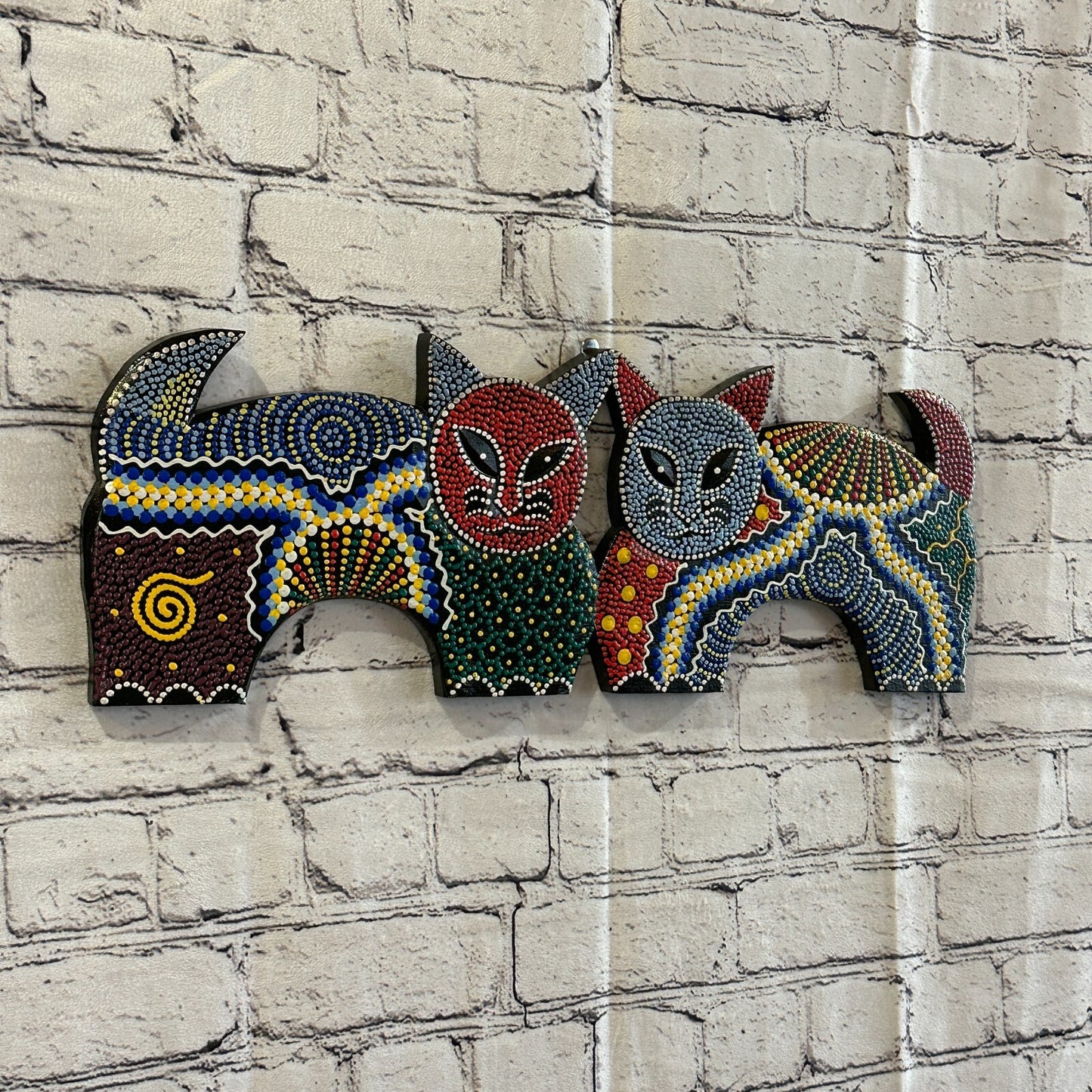 50cm 2 Cats Carved Wooden Dot Painted Ethnic Tribal Tiki Wall Art Handmade No 11