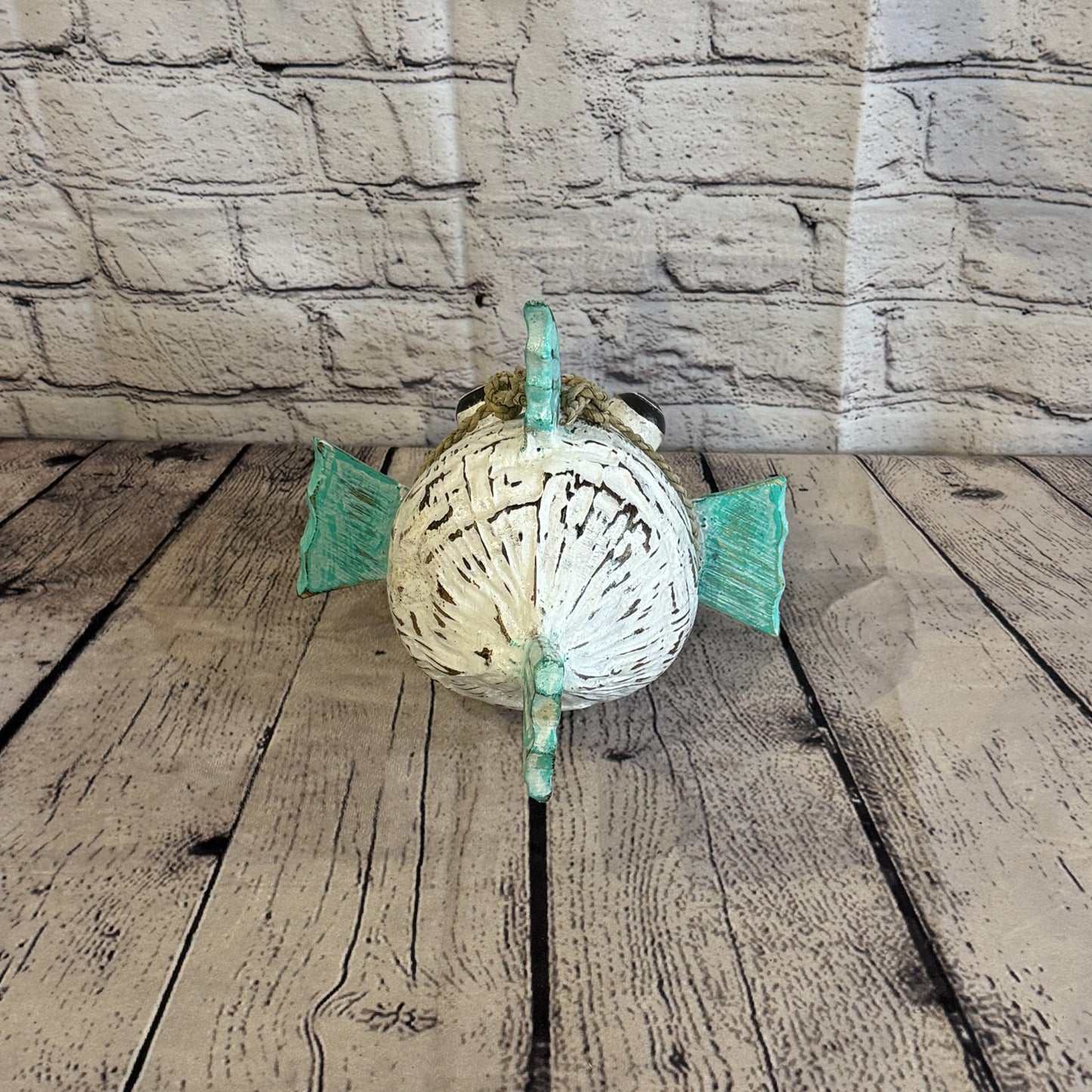 White Green Fins Folk Art Painted Puffer Fish Coconut Shell Ornaments Hanging4