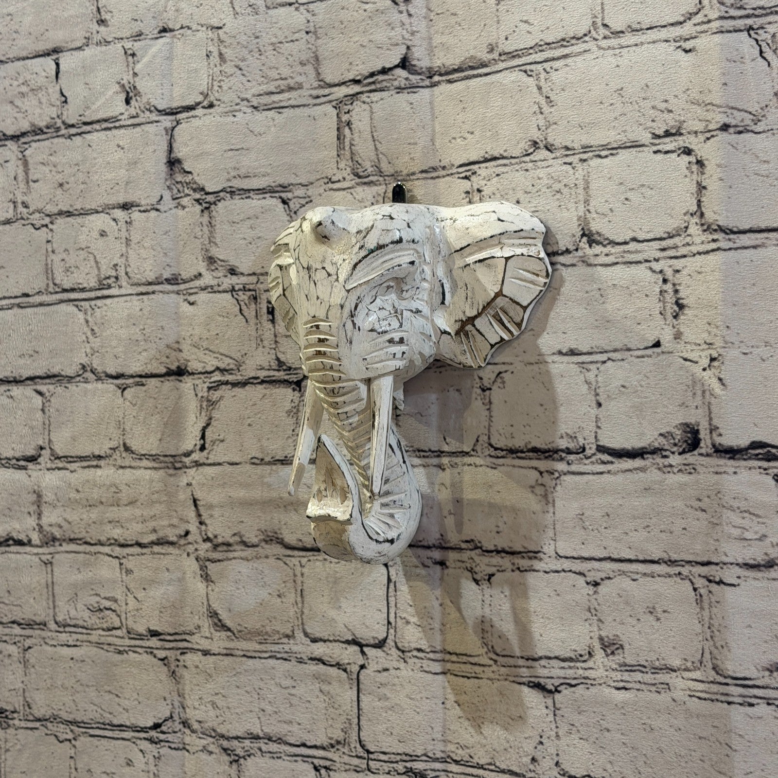 20cm x 20cm Plain White Painted Wood Elephant Head Wall Mounted Art Shabby1