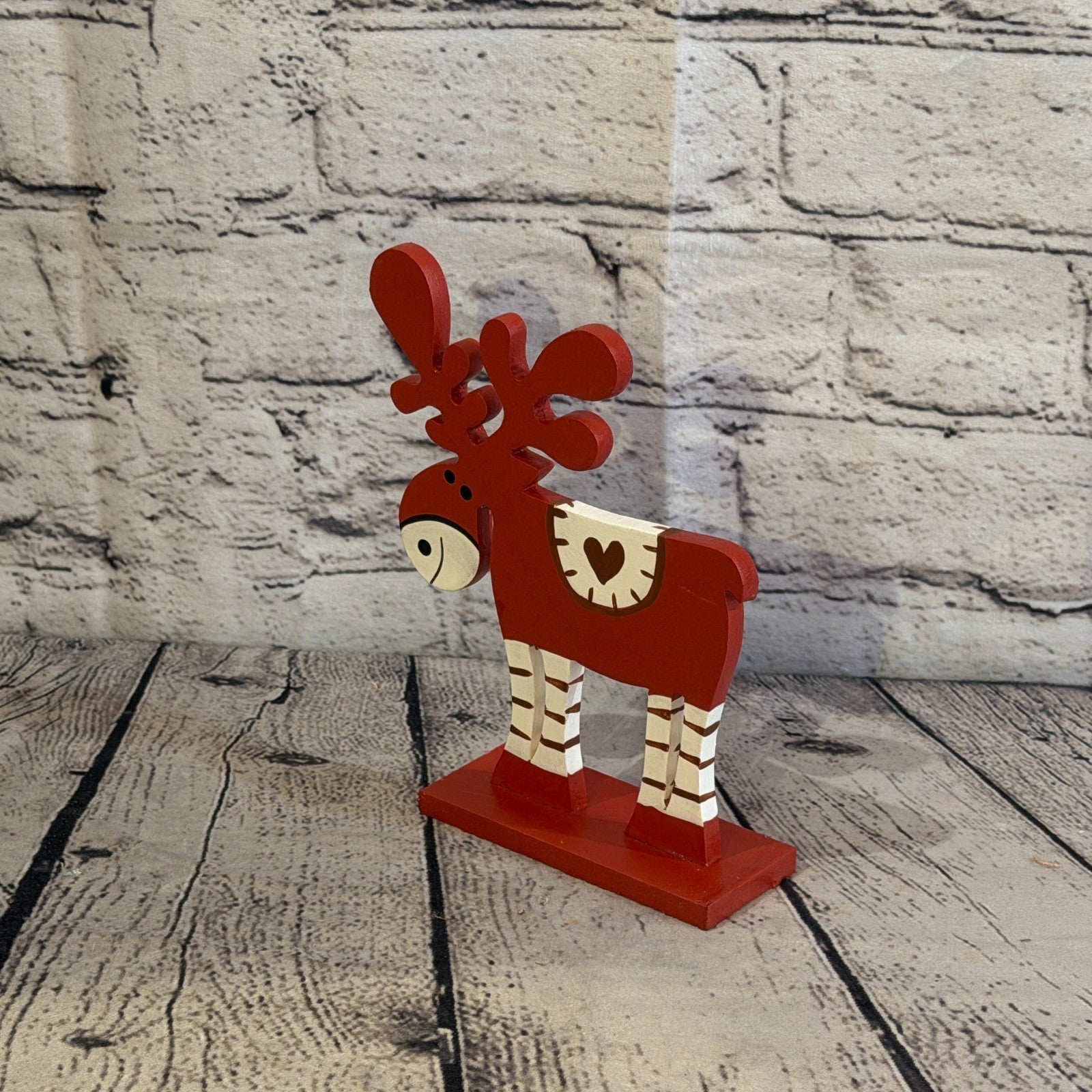 18cm x 10cm Red Heart Handcrafted Wood Reindeer Xmas Christmas Ornament Antlers1