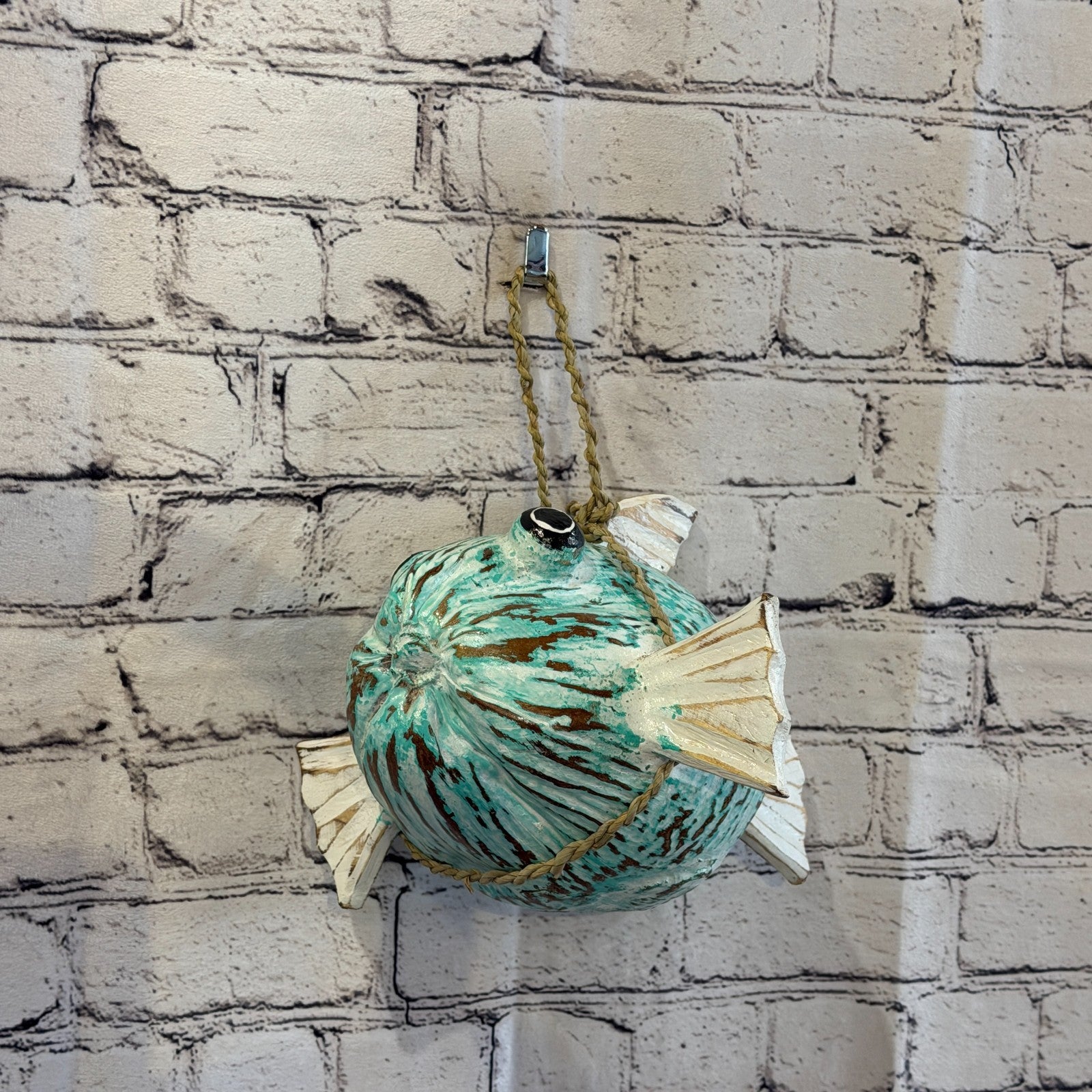 Green White Fins Folk Art Painted Puffer Fish Coconut Shell Ornaments Hanging8