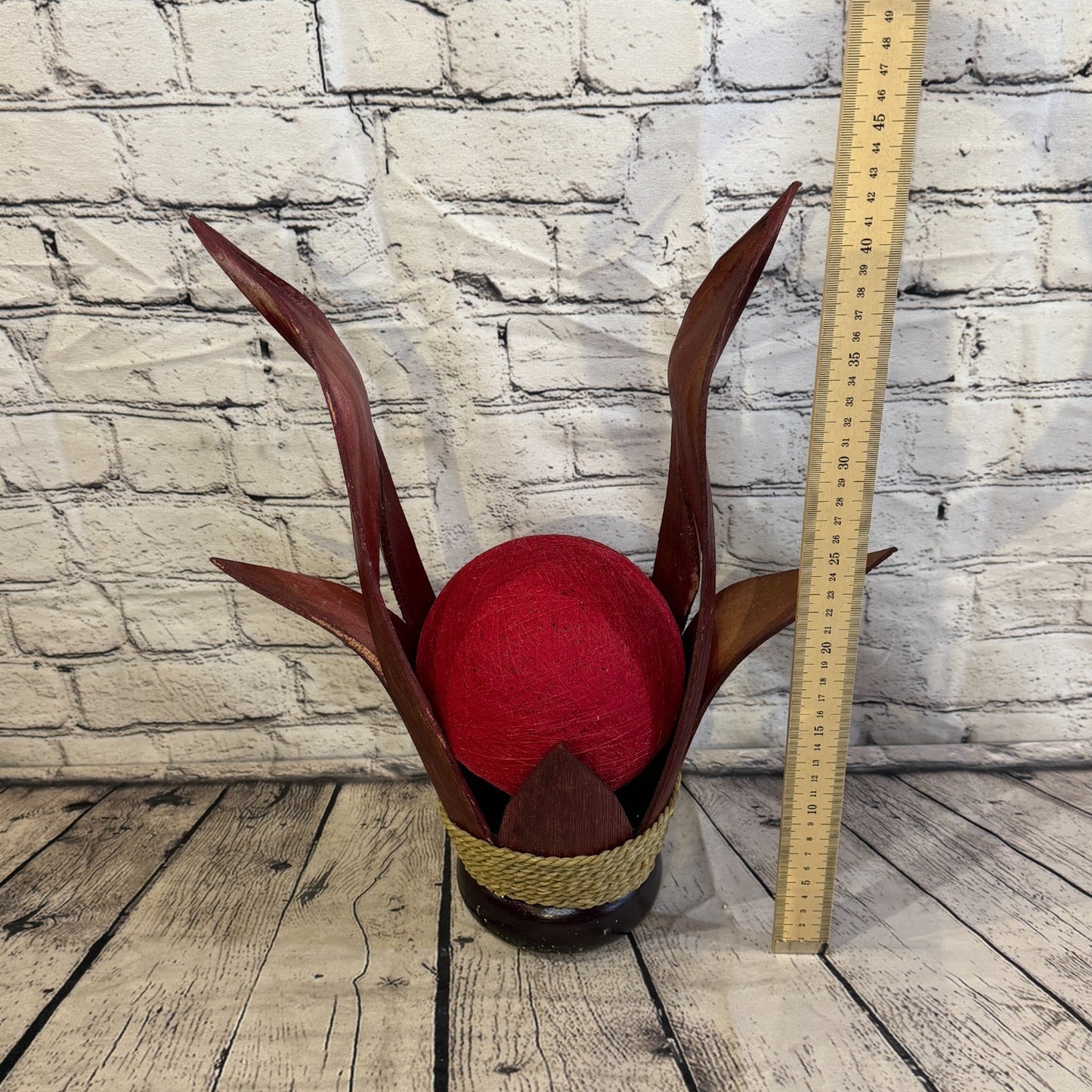 Red Light Red Natural 45cm Tall Leaf Lamp Twist LED UK Mains Plug Design 45
