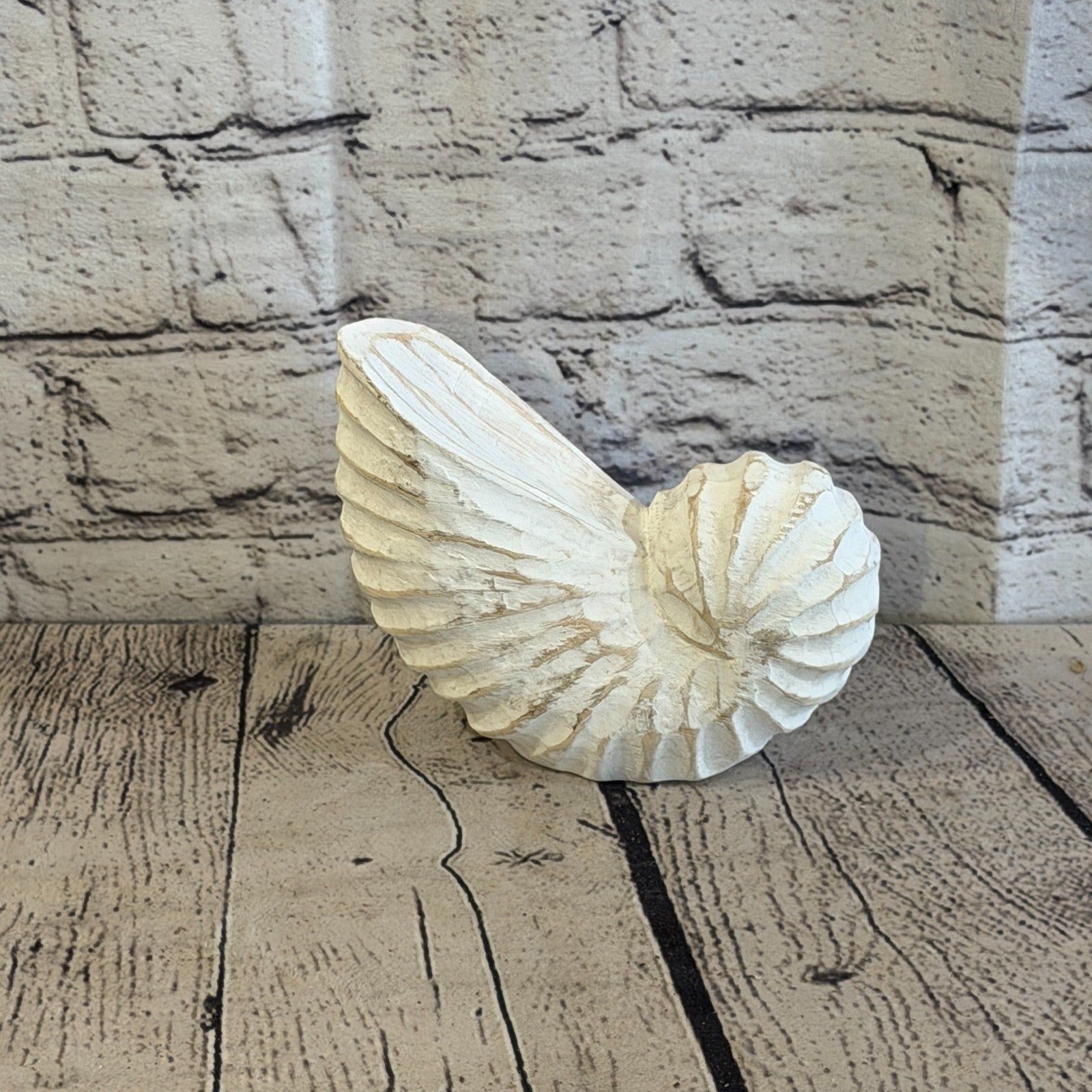 15cm White Shabby Pastel Nautilus Shell Ornament Decor Carved Light Wood Figure3