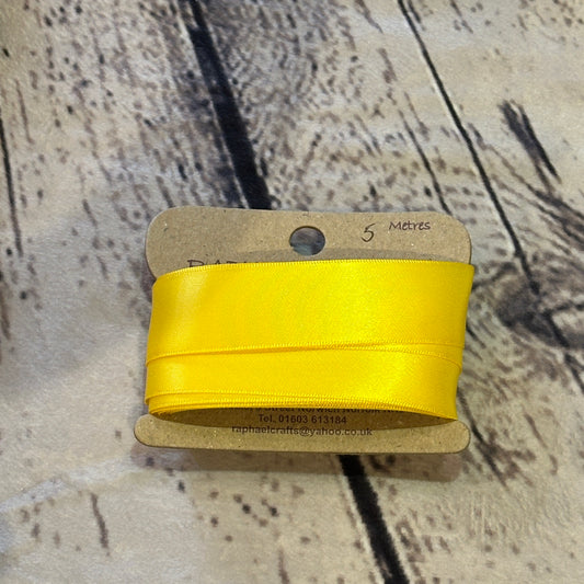Single Faced Daffodil Yellow Satin Pattern 1 Inch Wide Ribbon 5 Meters