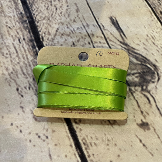 Single Faced Kiwi Satin Pattern 1/2 Inch Wide Ribbon 10 Meters
