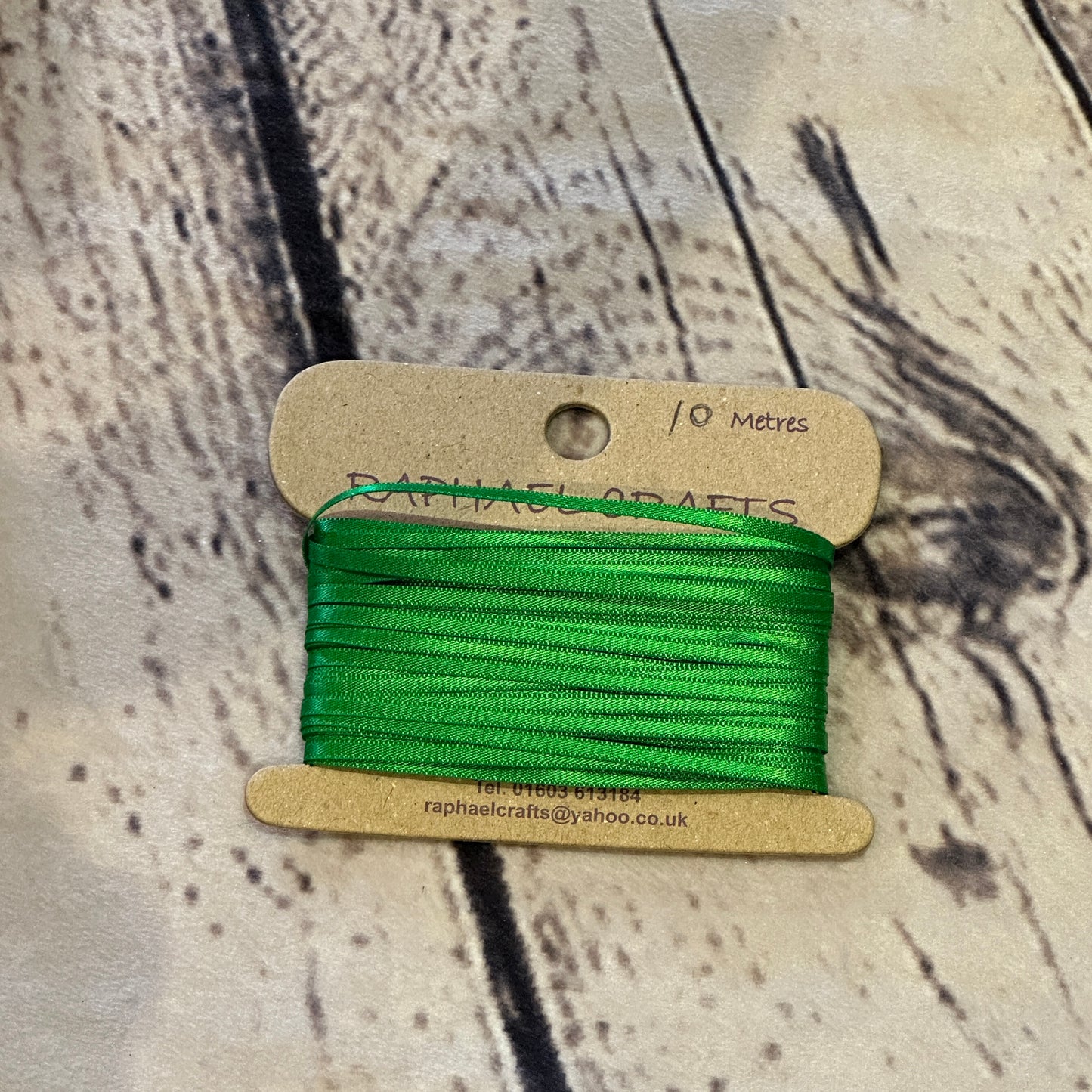 Single Faced Classic Green Satin Pattern 1/8 Inch Wide Ribbon 10 Meters