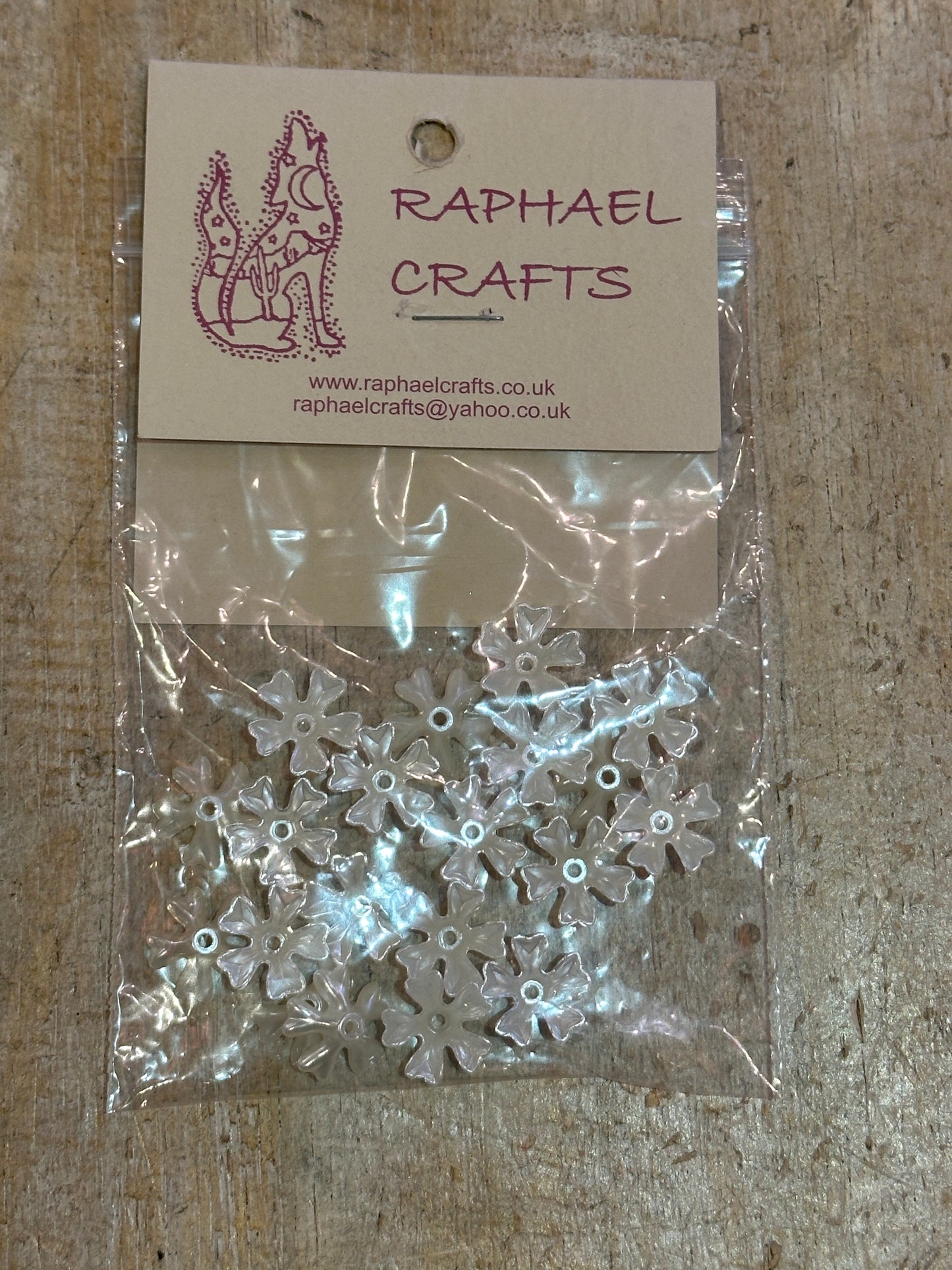 Lucite Beads White Pearly Five Petal Flower Shaped Pack Of 20