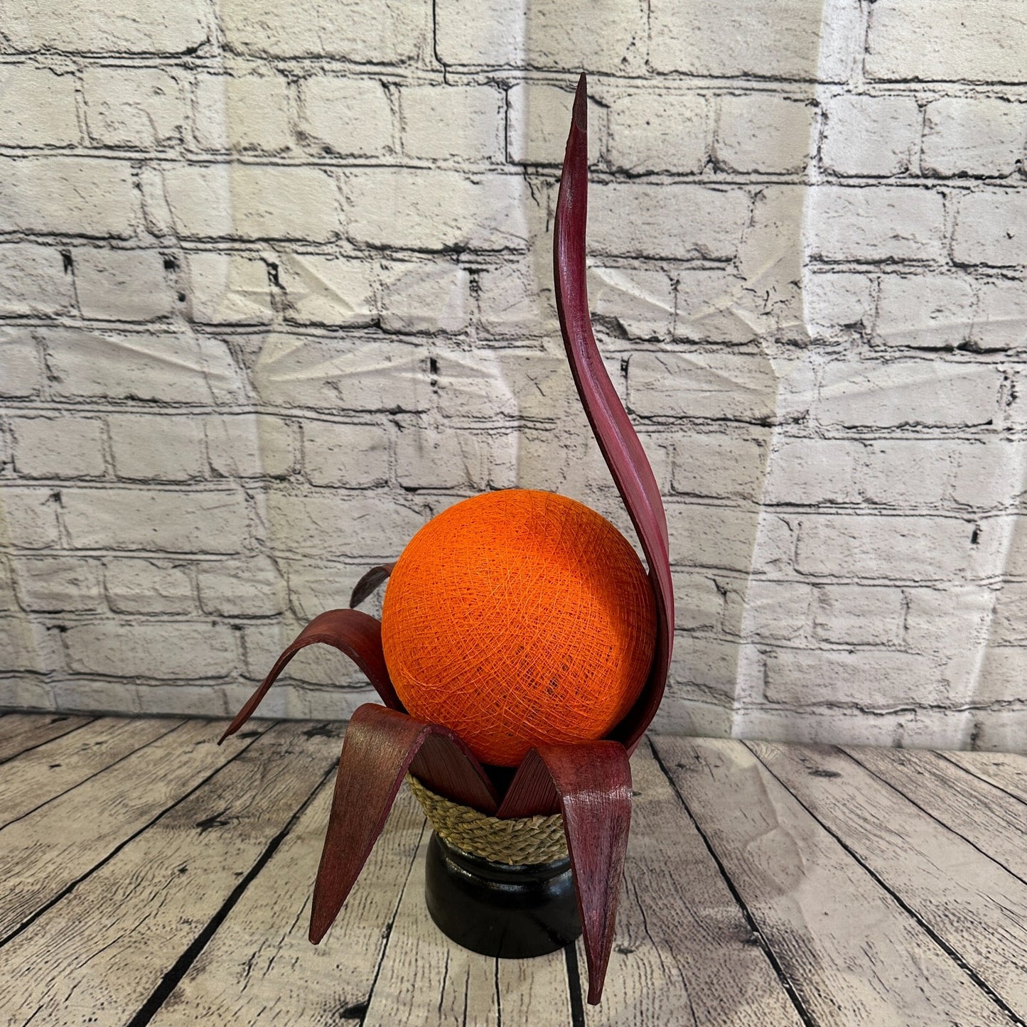 Orange Red Leaf Natural 50cm Tall Leaf Lamp Twist LED UK Mains Plug Design 10