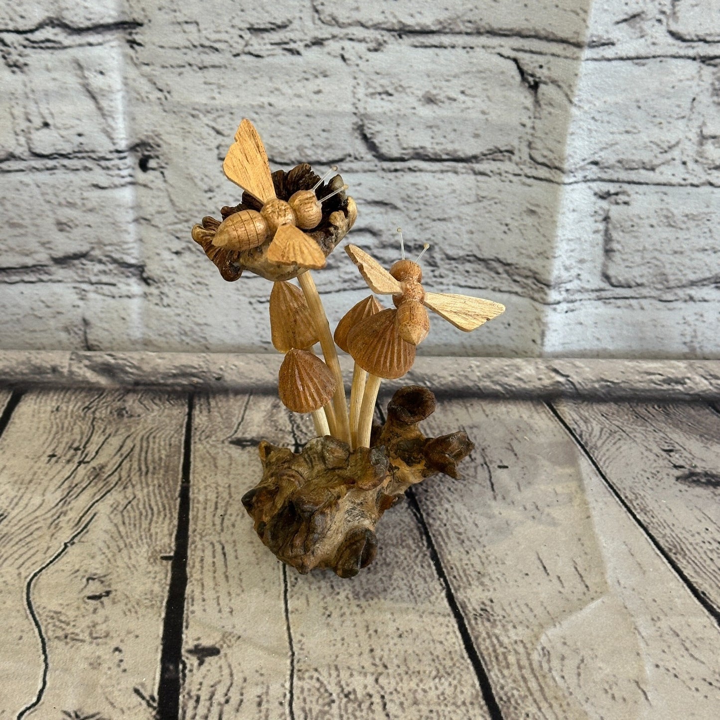 2 Bees On Mushroom Stand Parasite Wood Ornament Natural Carving Wooden Standing