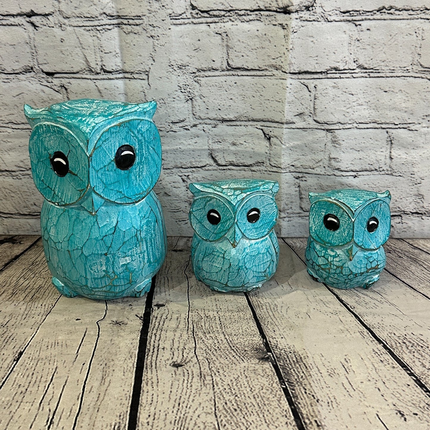 12cm x 10cm Green Flower Wooden Shabby Owl Statue Ornament Fair Trade Handcarved