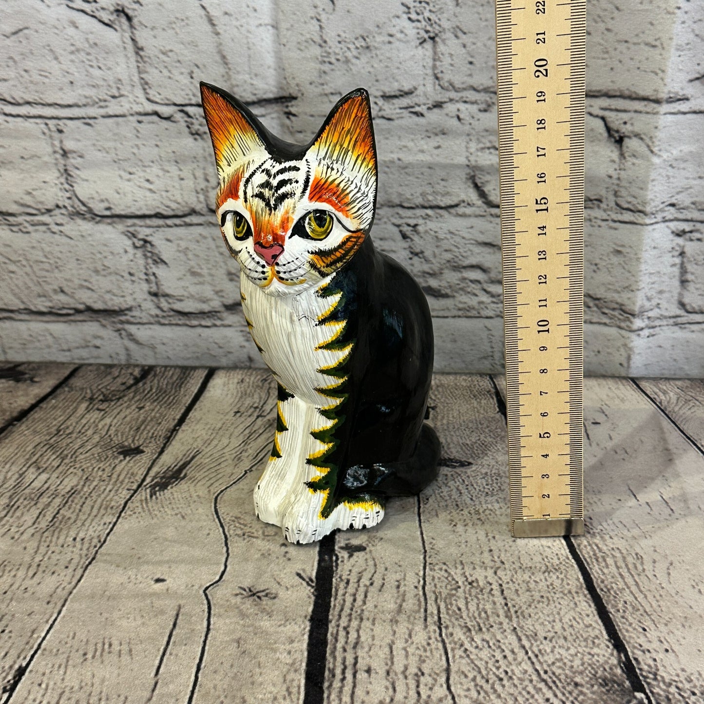 20cm x 10cm Black & White Sitting Style Painted Wooden Hand Carved Cat Wooden
