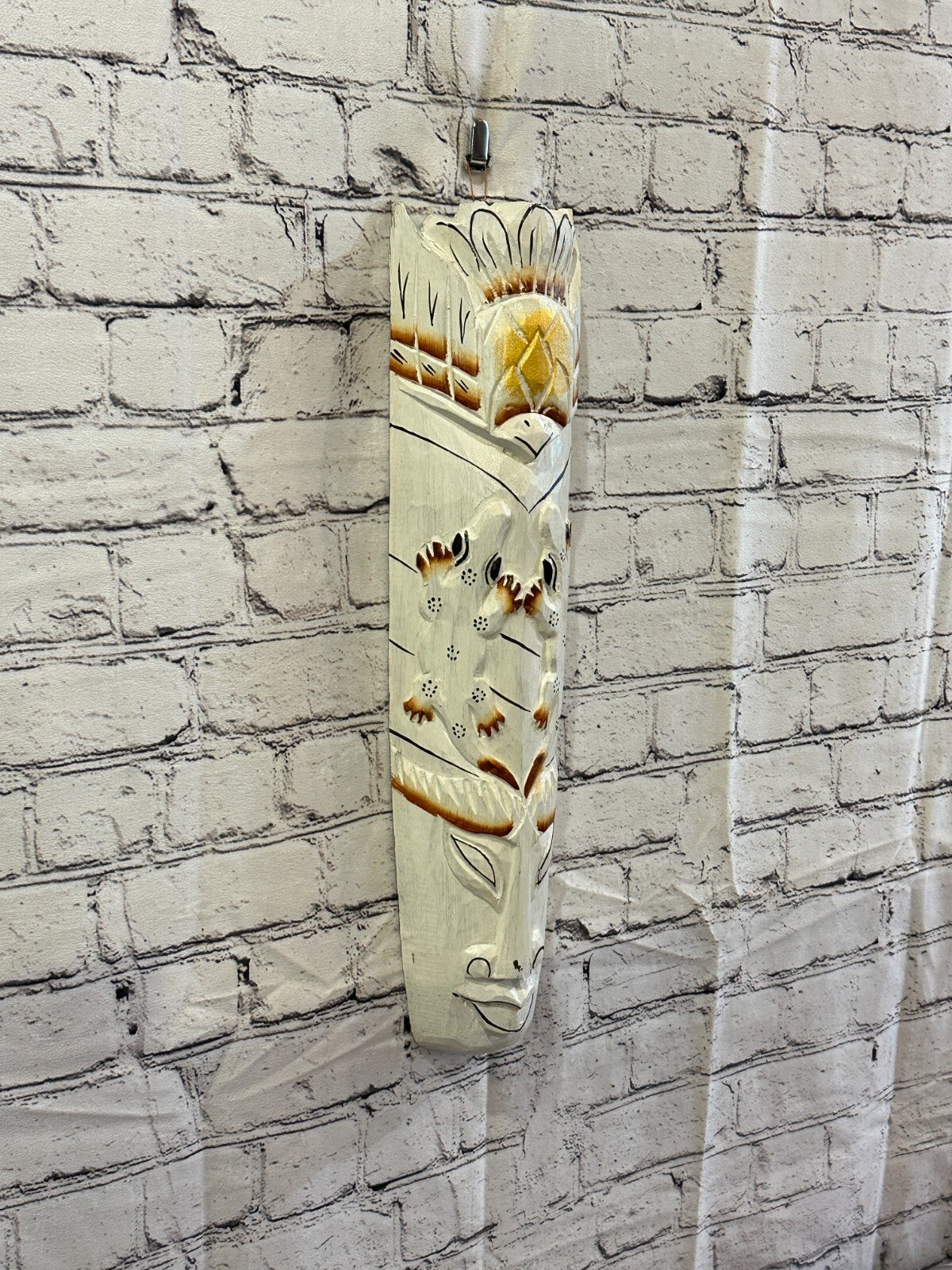 50cm White Gecko Hand Carved Fair Trade Wooden Animal Wall Art Hang Mask