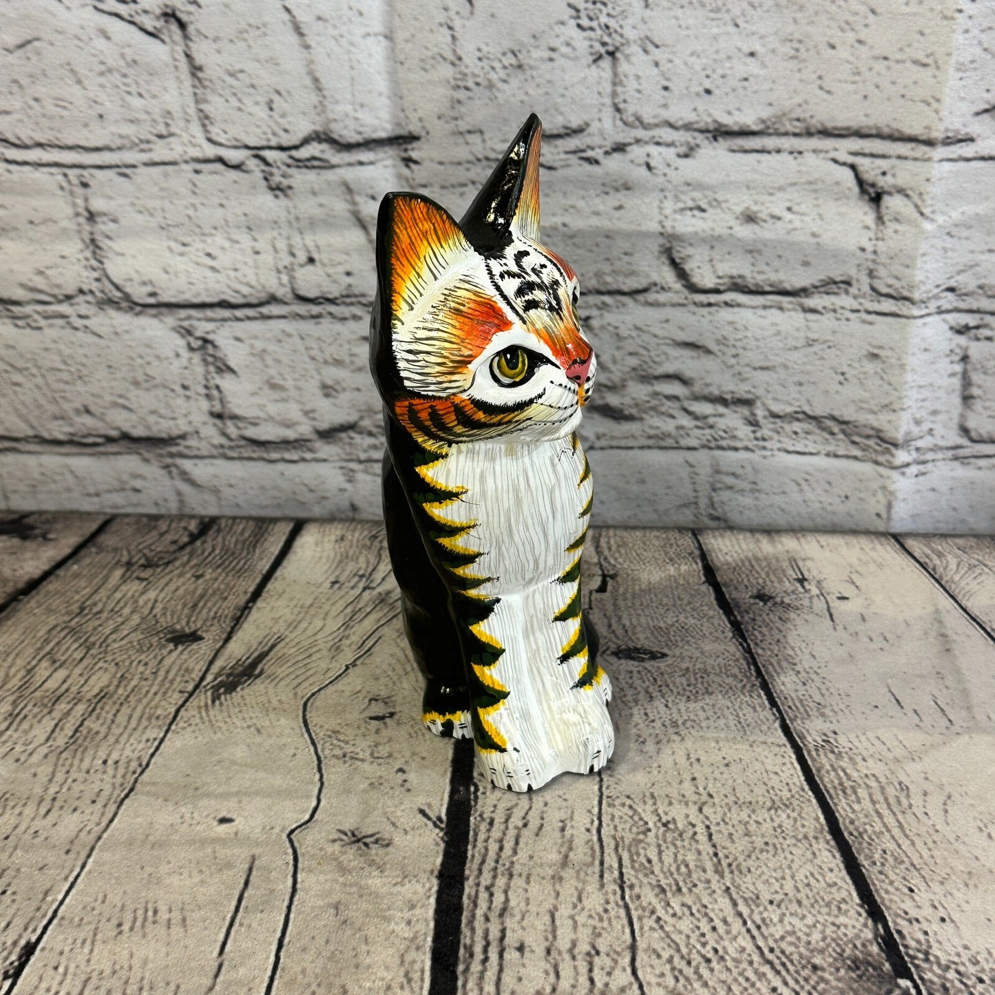 20cm x 10cm Black & White Sitting Style Painted Wooden Hand Carved Cat Wooden