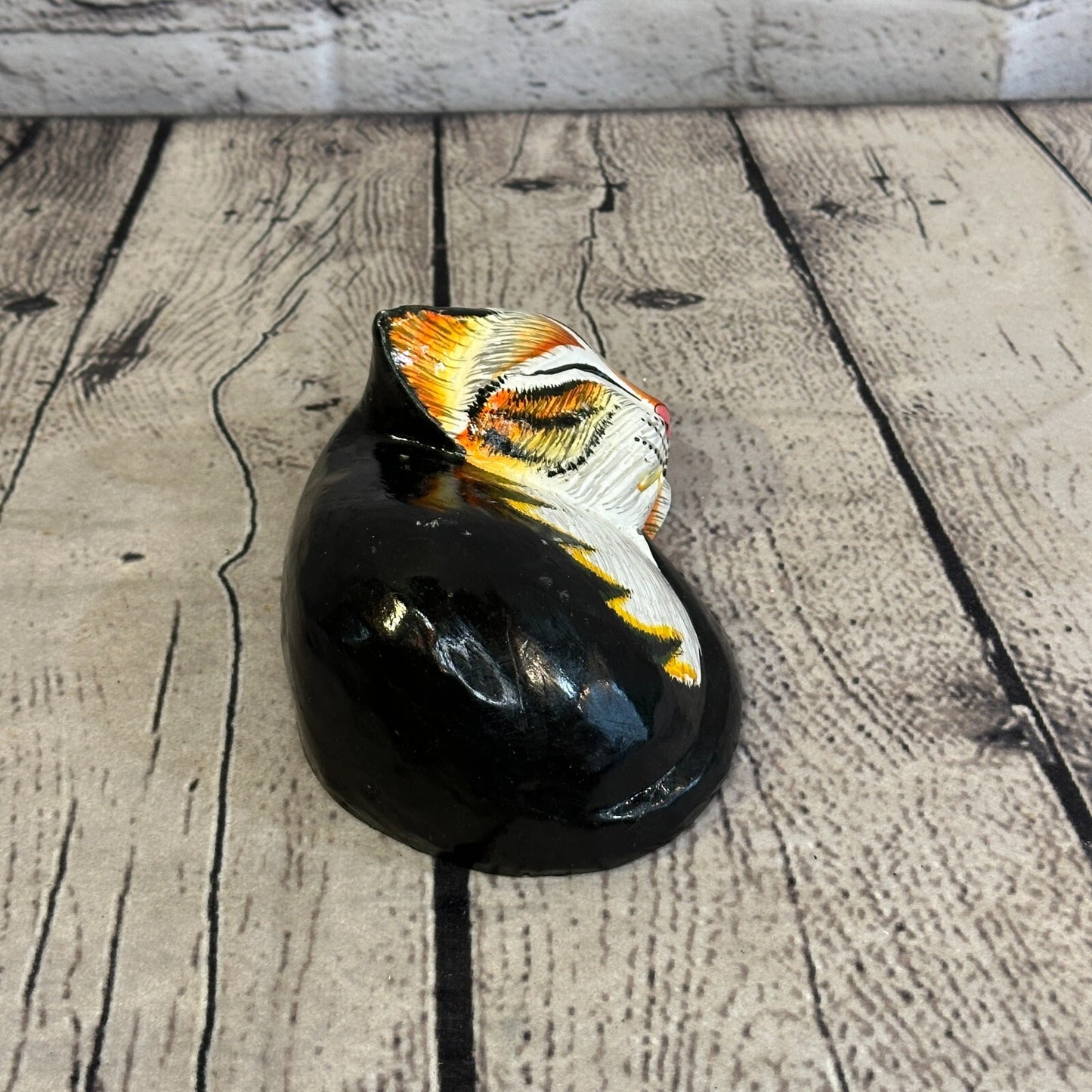 14cm Black Style Painted Wooden Hand Carved Snoozing Cat Sleeping Cat Wooden