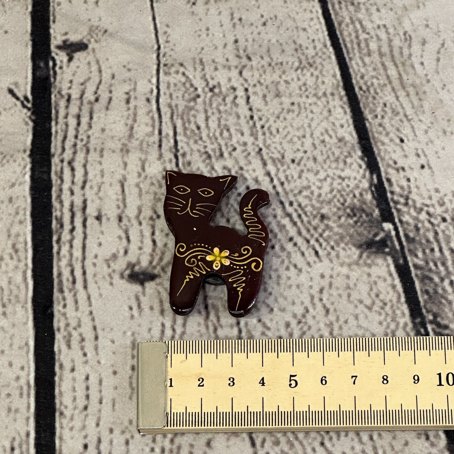Standing Cat Wooden Animal Fridge Magnet Cartoon Magnetic Note Holder Novelty