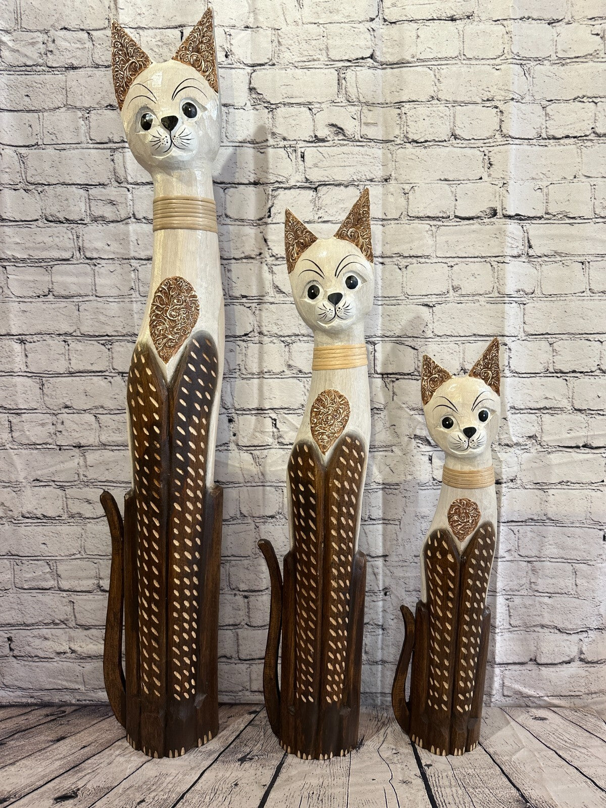 100cm Brown White Flower Wooden Shabby Cat Statue Ornament Fair Trade Handcarved