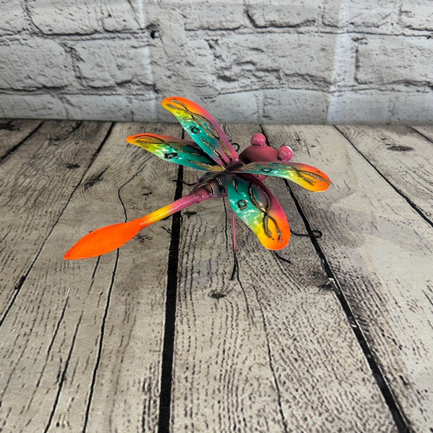 20cm x 15cm Orange Dragonfly Bug Metal Tin Wall Hanging Ornament Painted Statue