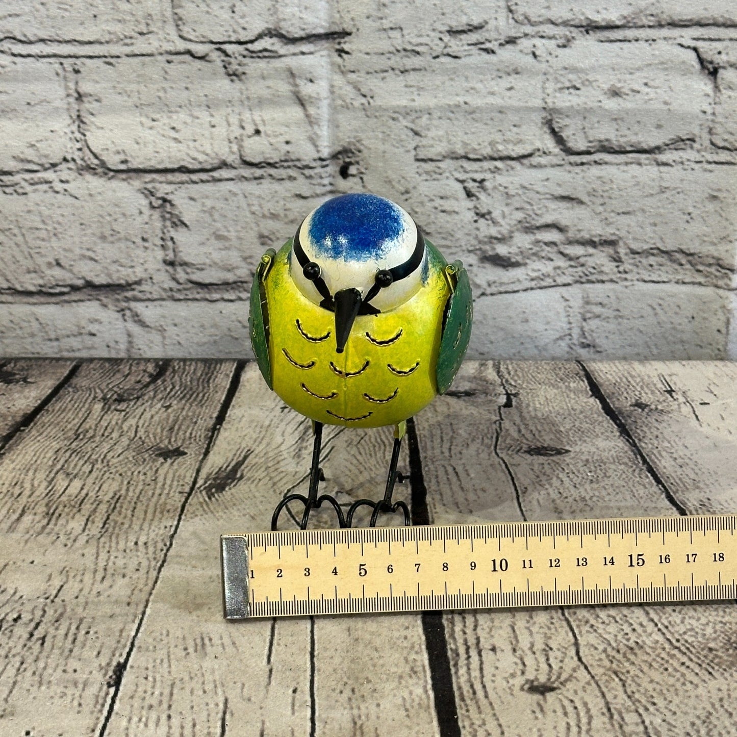 15cm x 15cm Blue Tit Bird Metal Tin Wall Hanging Ornament Painted Statue
