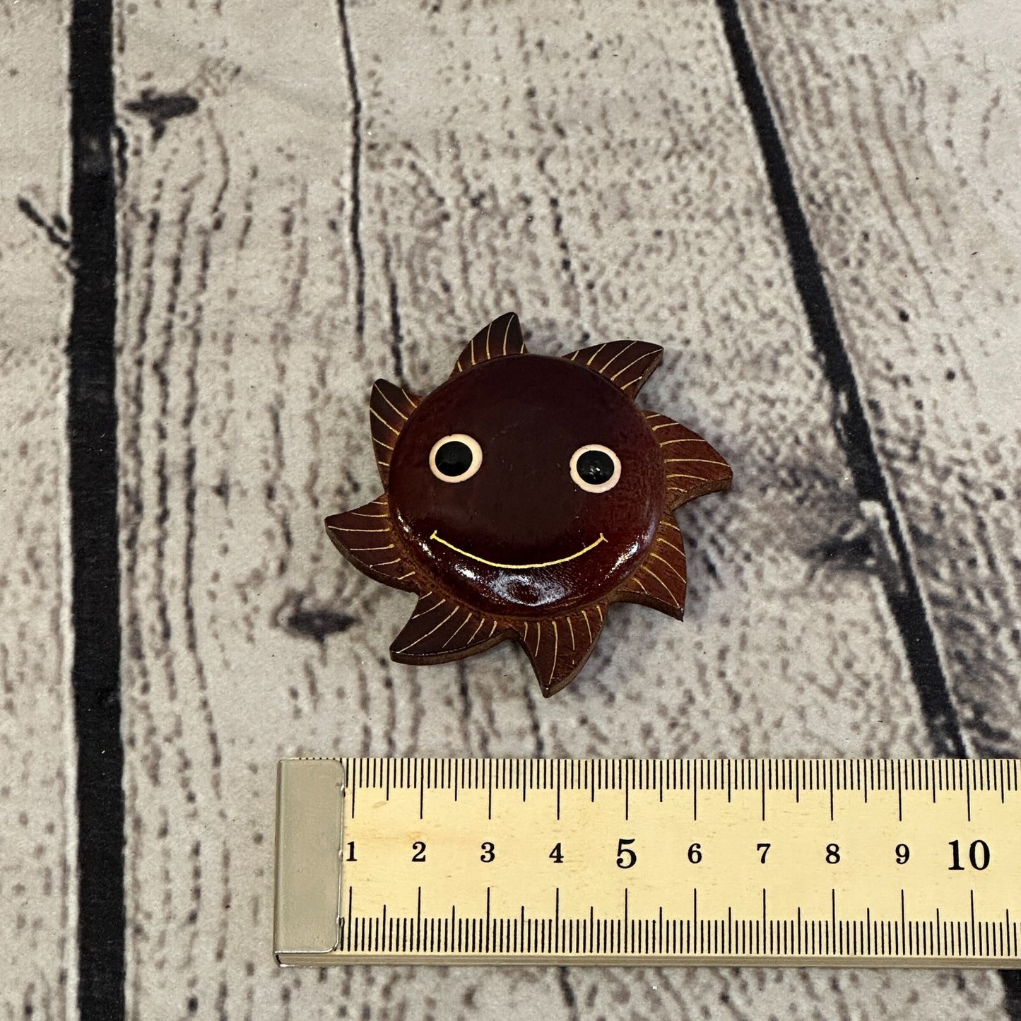 Sun Face Wooden Animal Fridge Magnet Cartoon Magnetic Note Holder Novelty