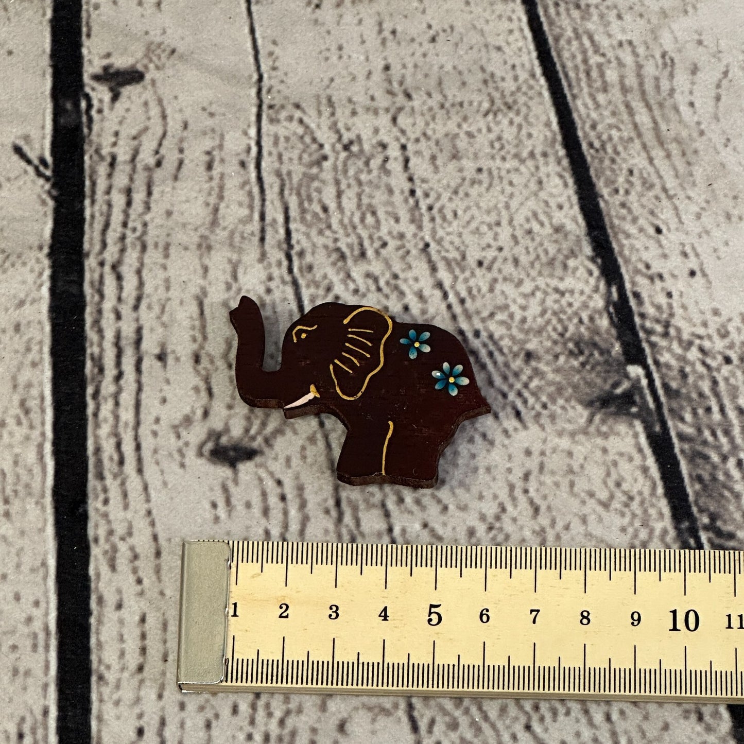 Elephant Wooden Animal Fridge Magnet Cartoon Magnetic Note Holder Novelty