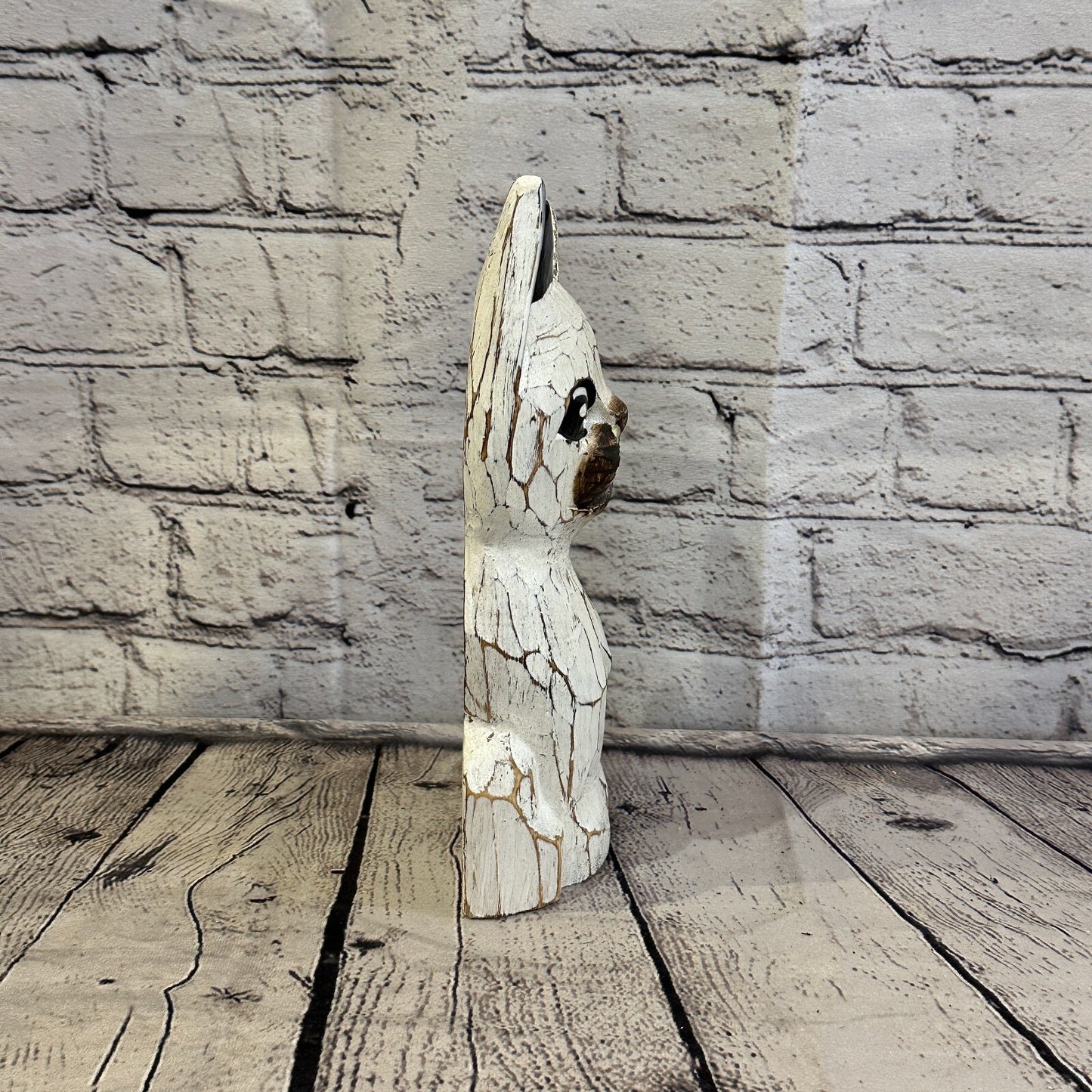 25cm x 10cm White Flower Wooden Shabby Cat Statue Ornament Fair Trade Handcarved