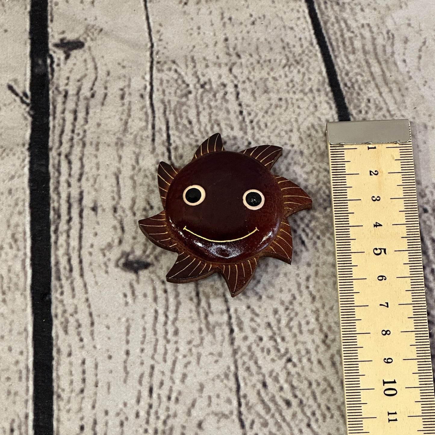 Sun Face Wooden Animal Fridge Magnet Cartoon Magnetic Note Holder Novelty