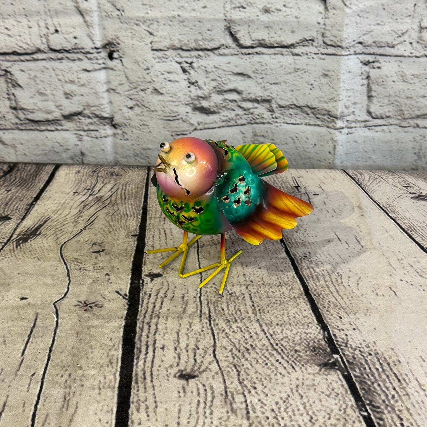 10cm x 10cm Bright Orange Bird Metal Tin Wall Hanging Ornament Painted Statue