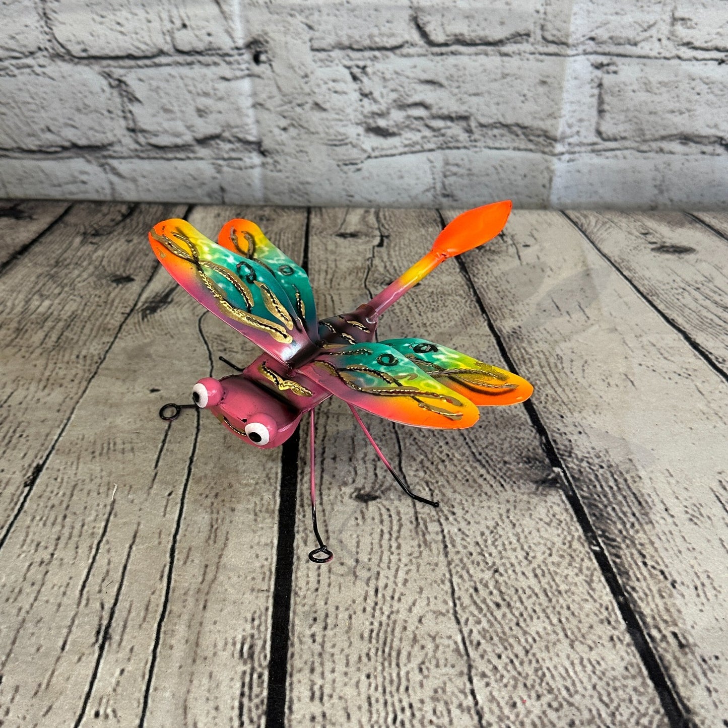 20cm x 15cm Orange Dragonfly Bug Metal Tin Wall Hanging Ornament Painted Statue