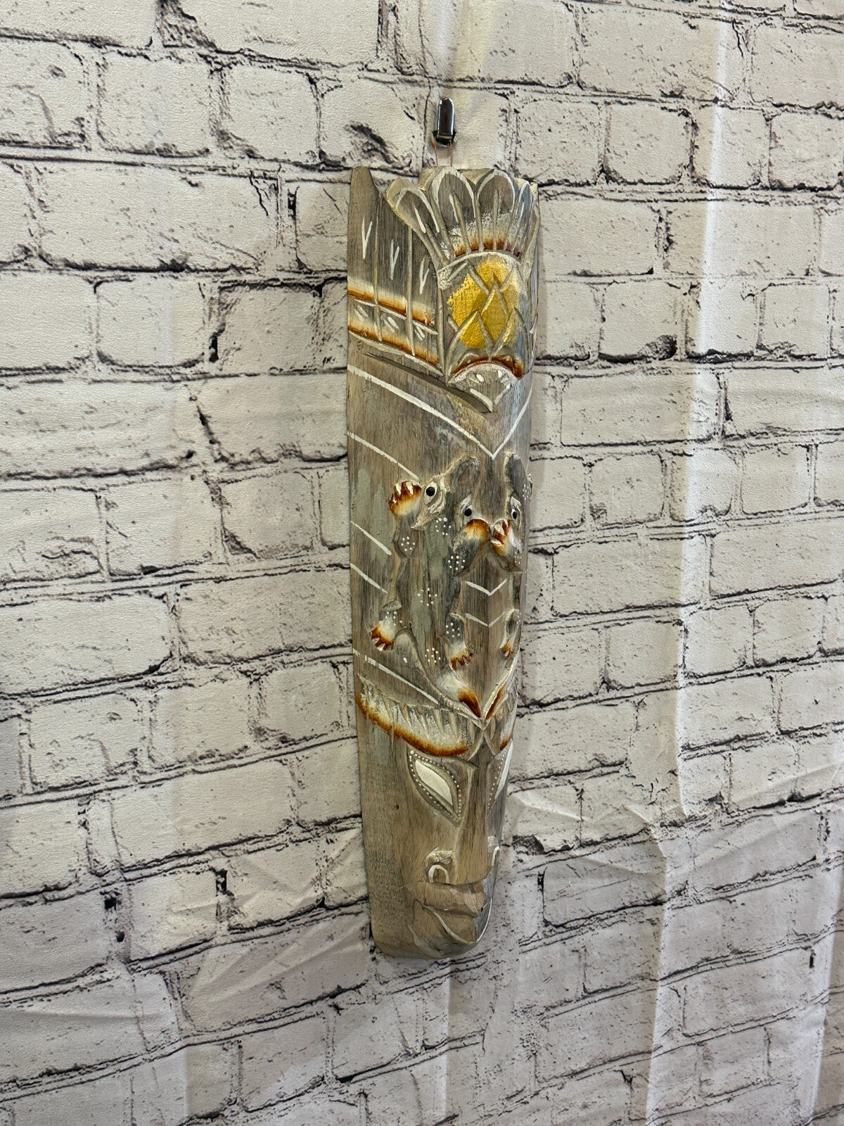 50cm Light Grey Gecko Hand Carved Fair Trade Wooden Animal Wall Art Hang Mask
